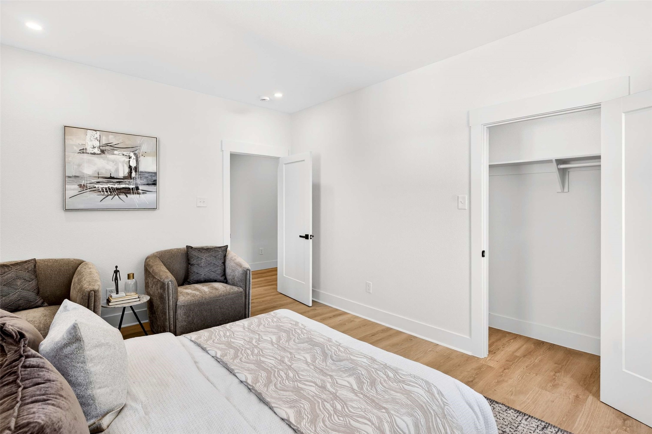 435 W 9th Street