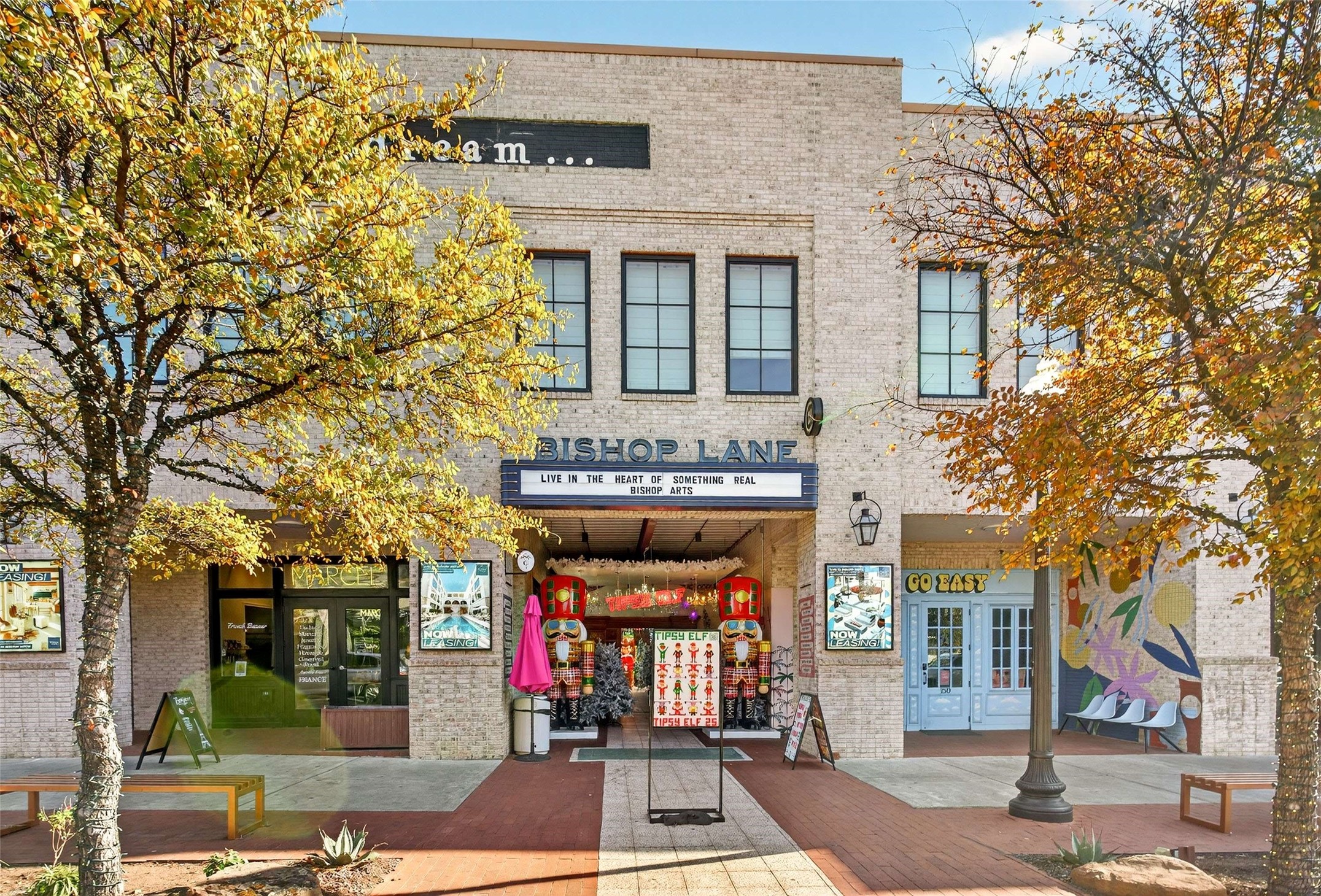 435 W 9th Street