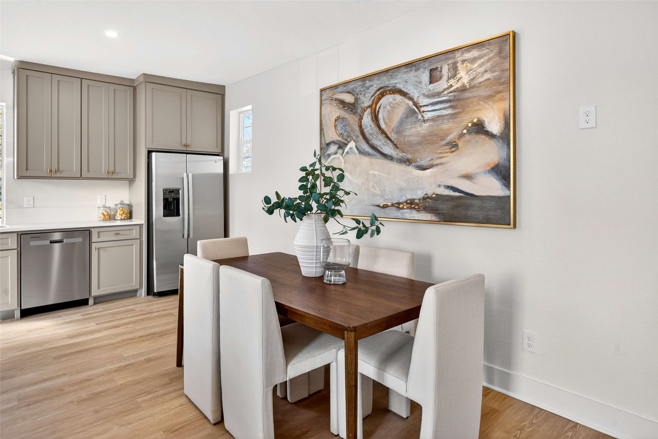435 W 9th Street