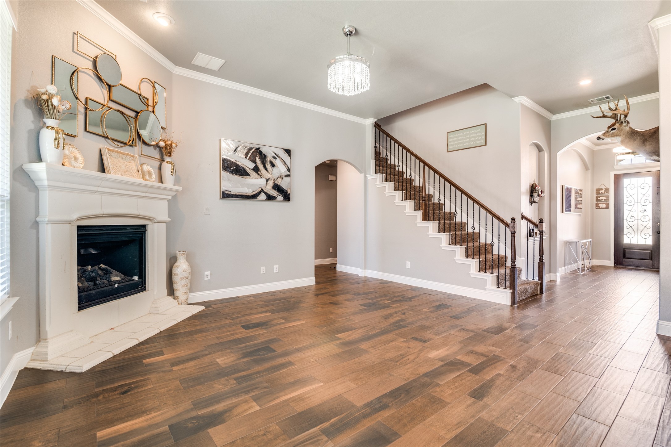 9615 Edgeway Circle