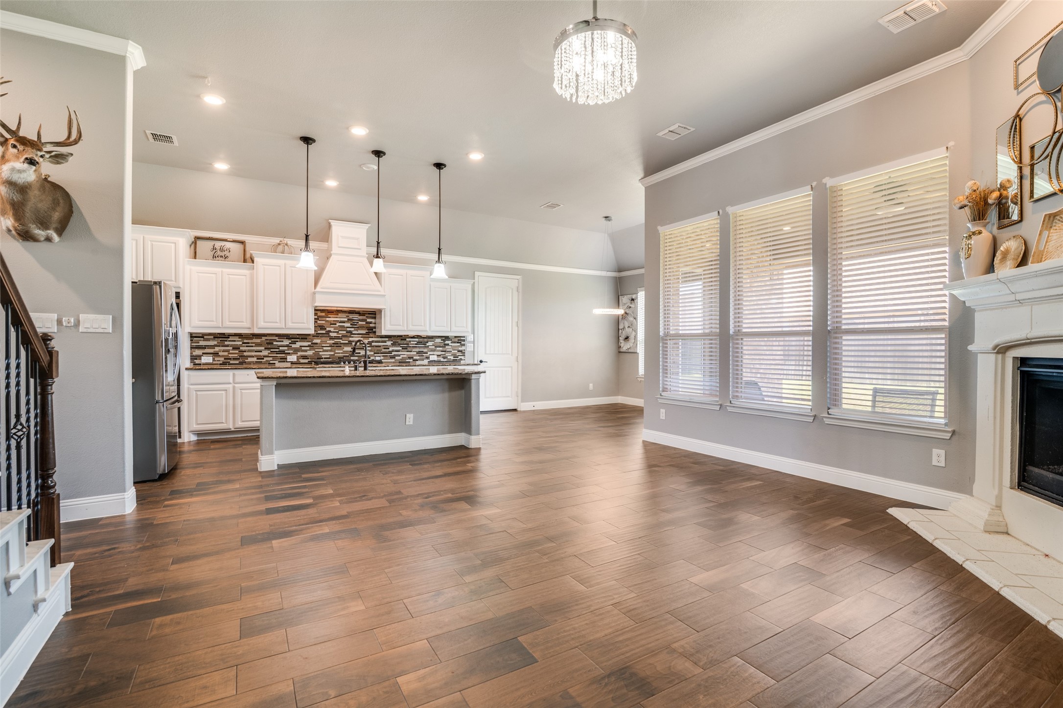 9615 Edgeway Circle