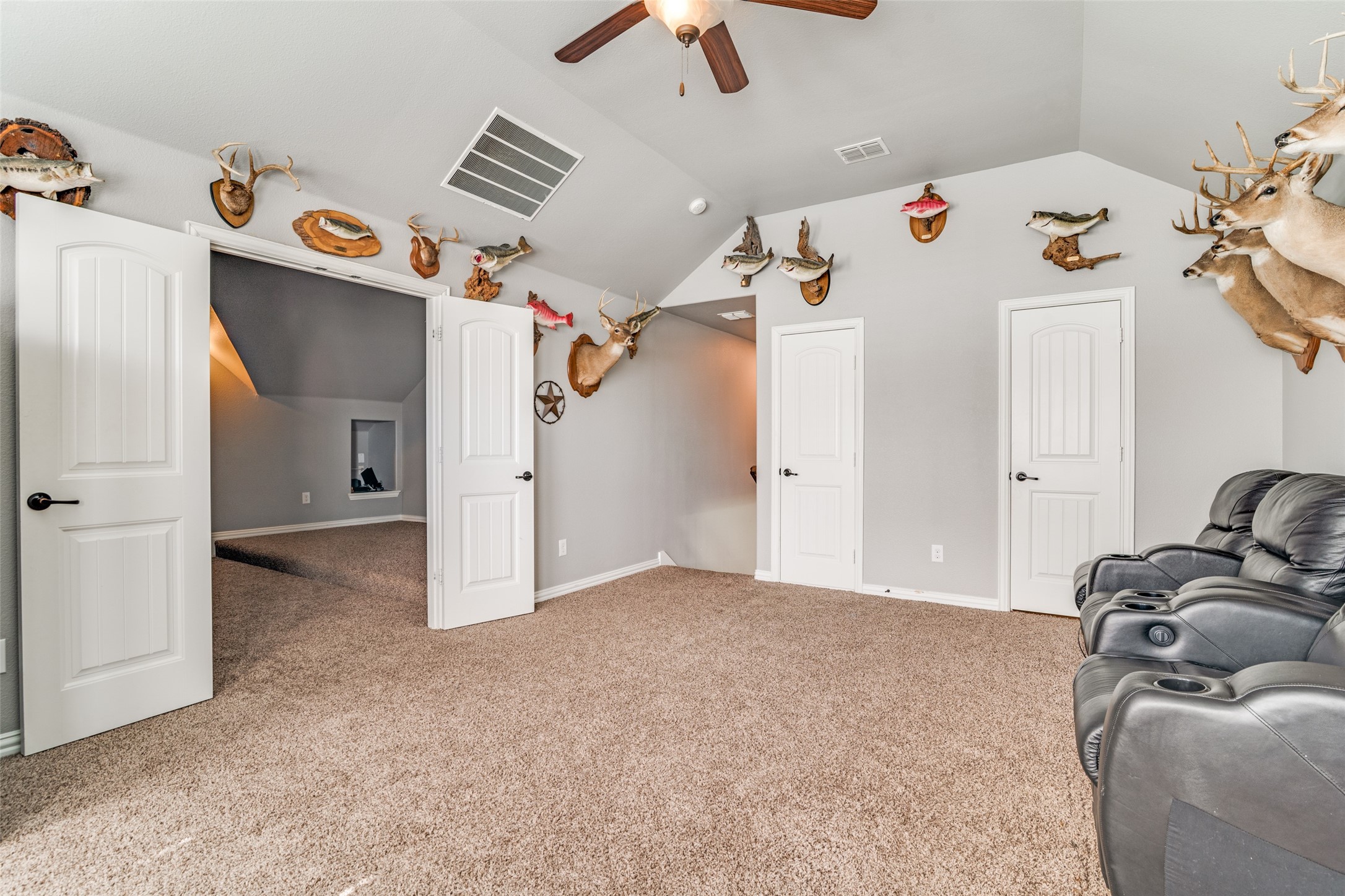 9615 Edgeway Circle