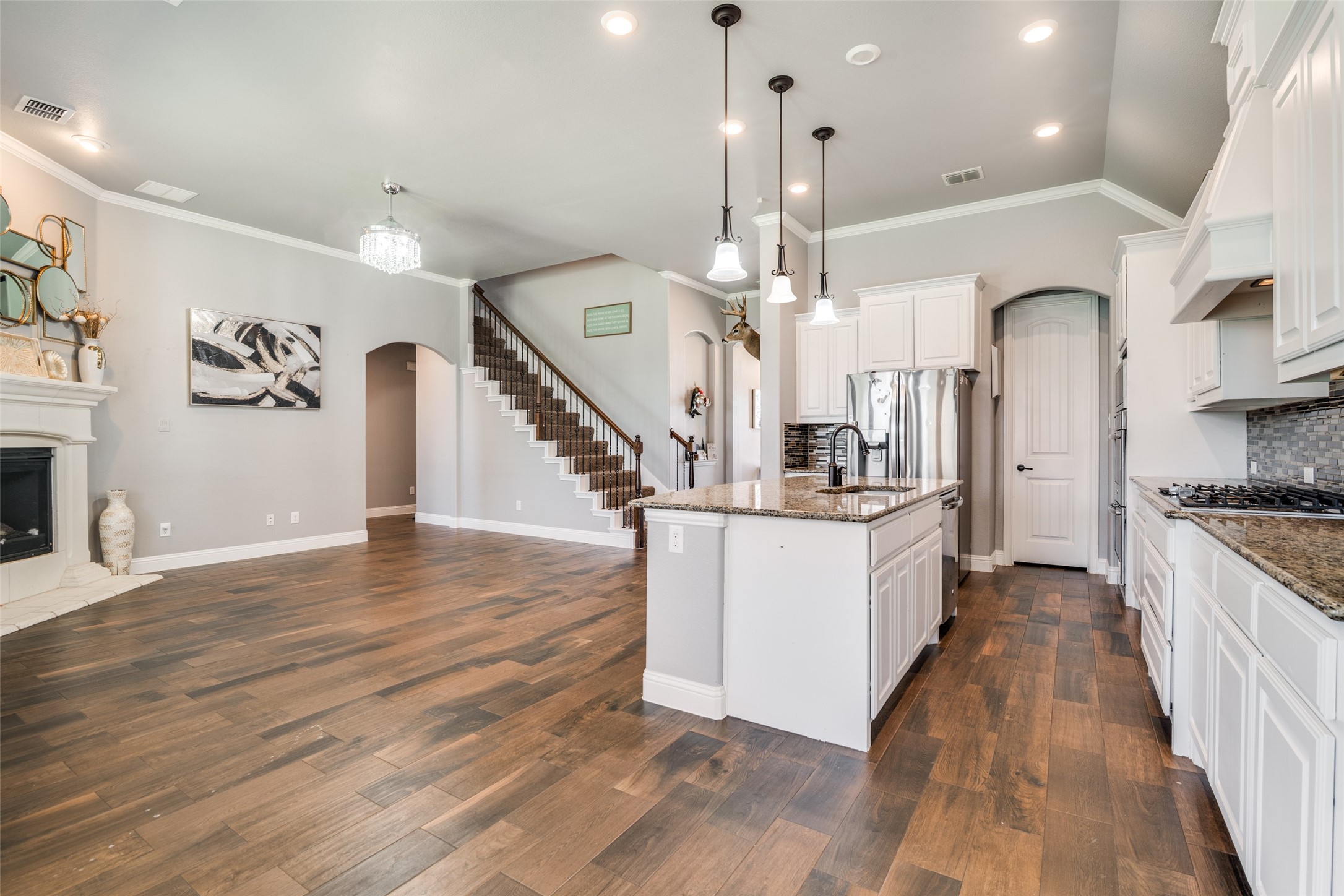 9615 Edgeway Circle
