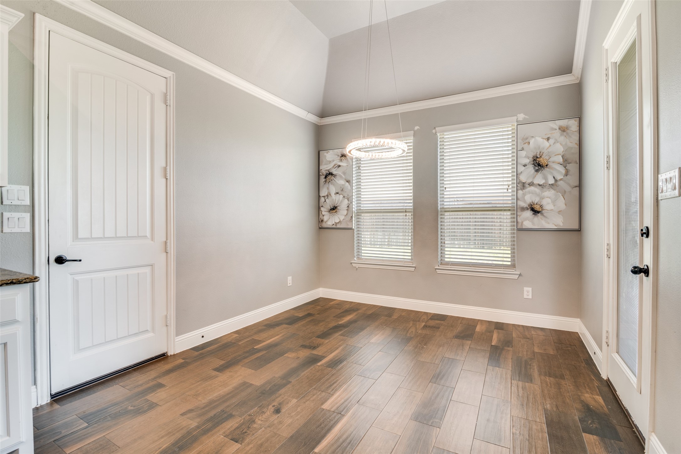 9615 Edgeway Circle