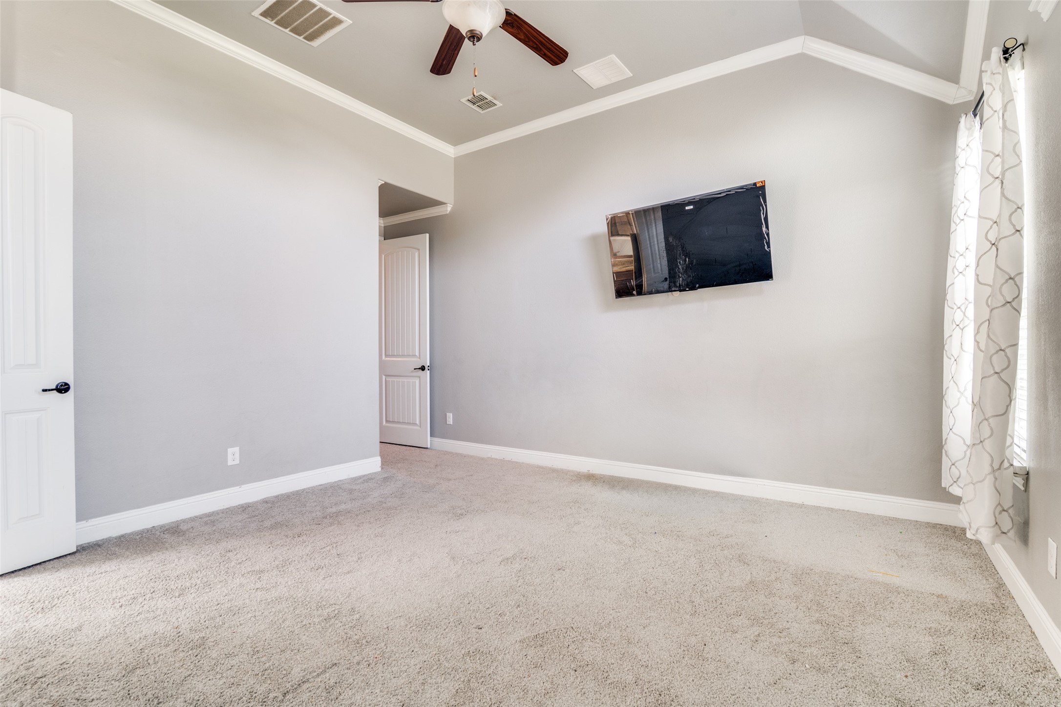 9615 Edgeway Circle