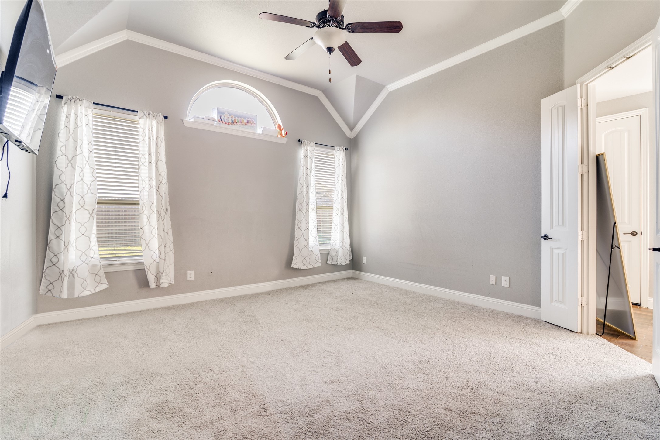 9615 Edgeway Circle
