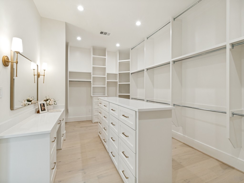 9539 Boedeker Drive
