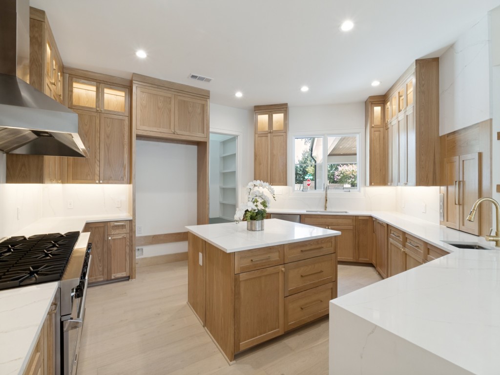 9539 Boedeker Drive