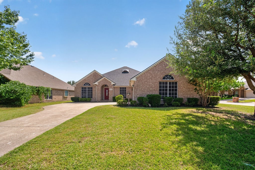 2723 Lake Way Drive
