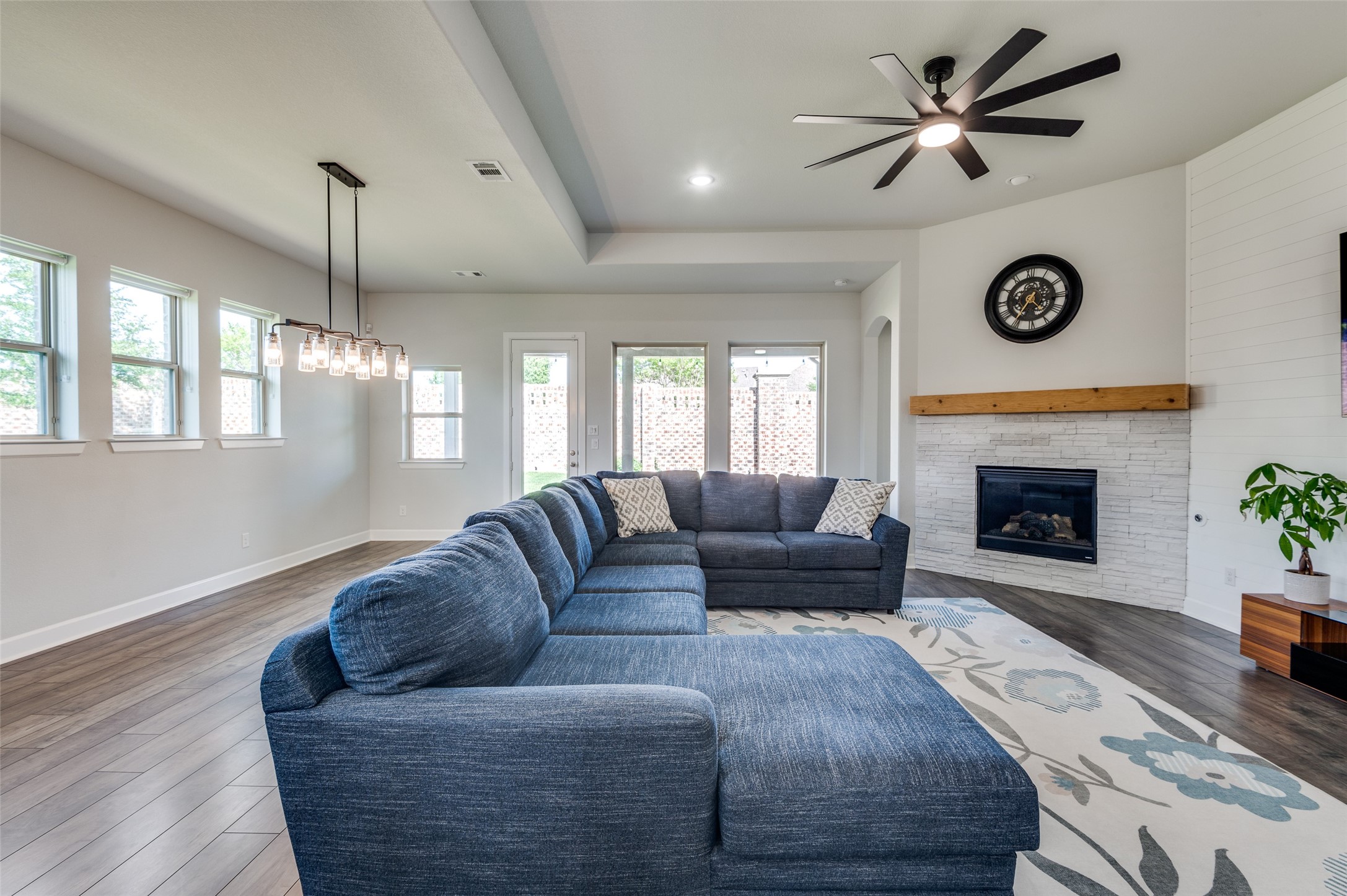 3128 Lexington Drive