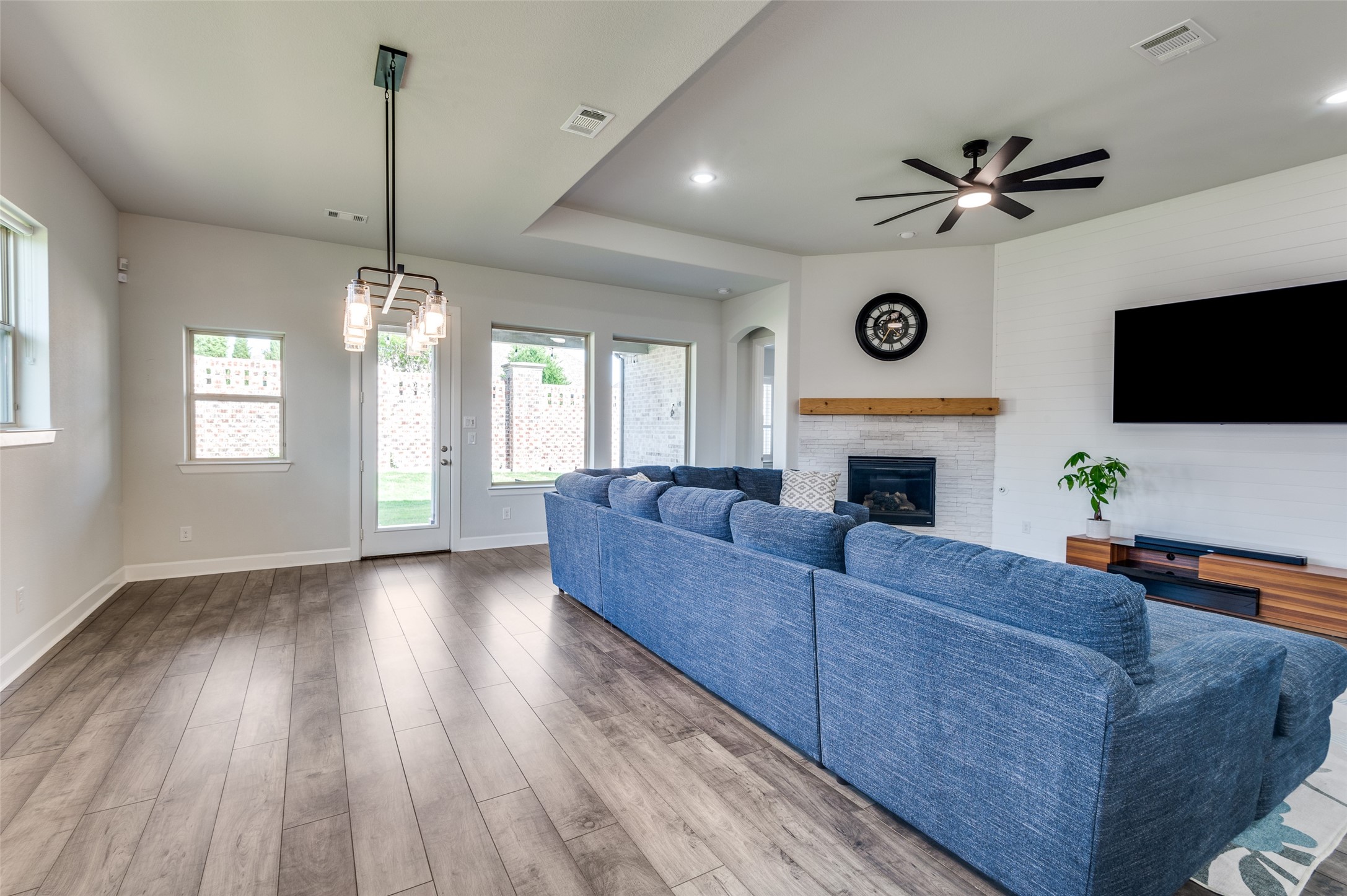 3128 Lexington Drive