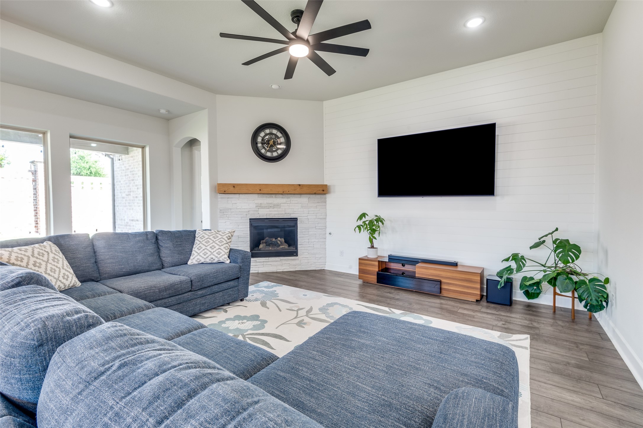 3128 Lexington Drive