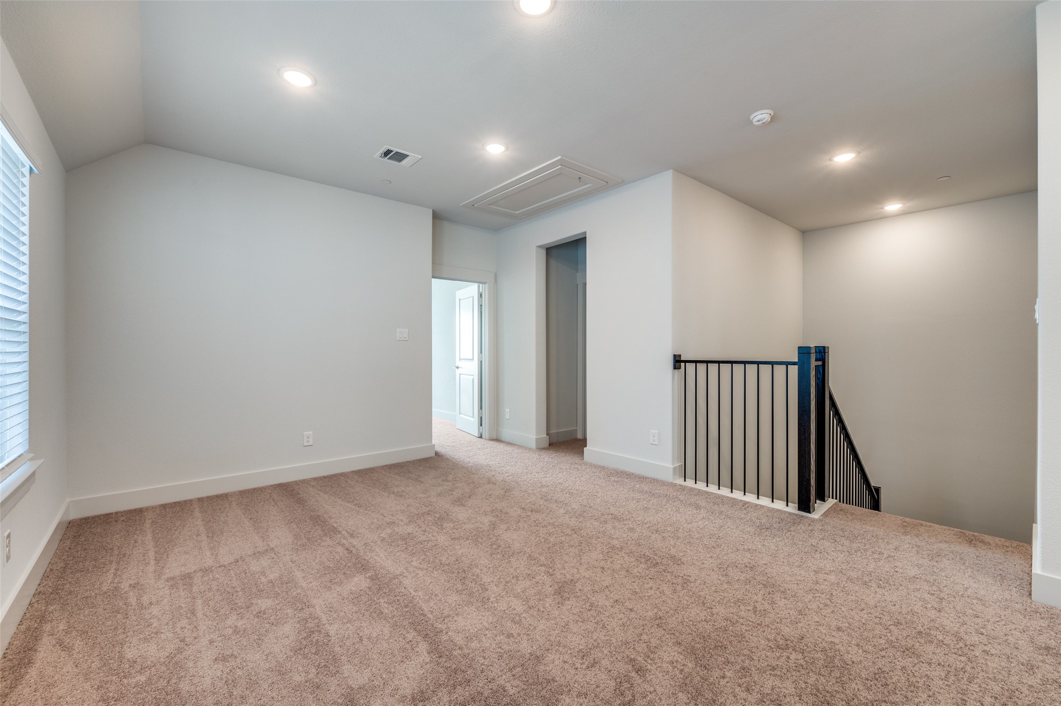 4553 Lamplights Drive