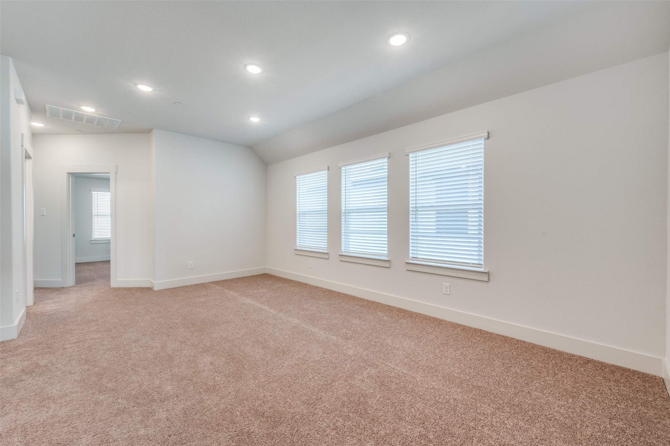 4553 Lamplights Drive