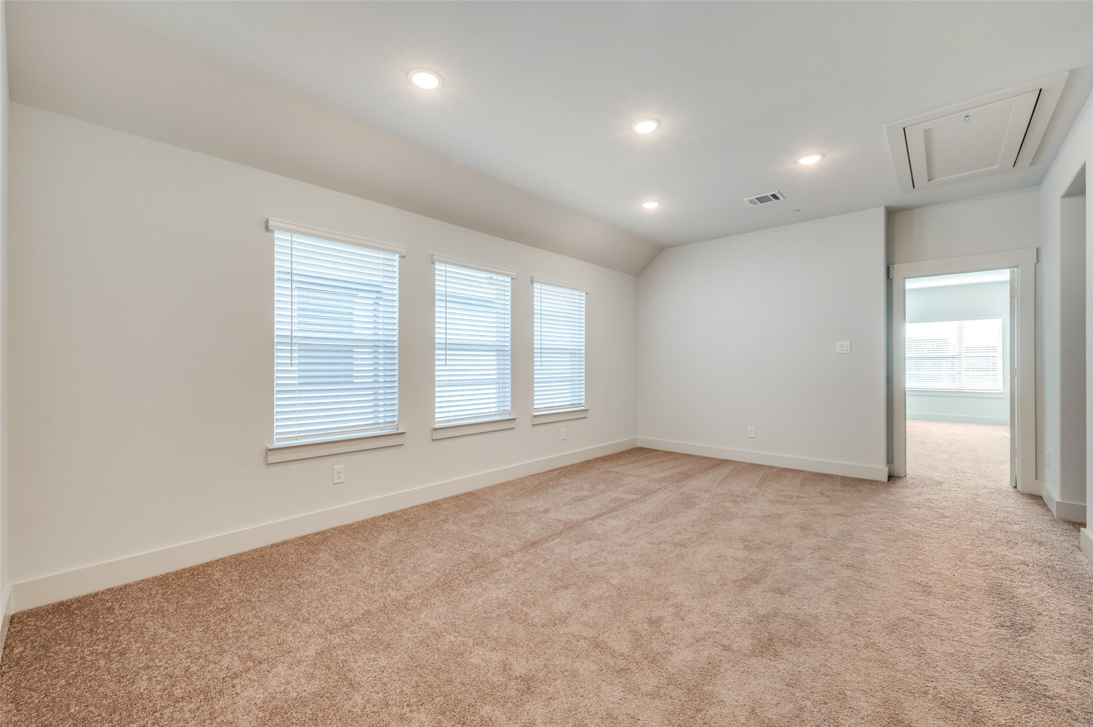 4553 Lamplights Drive