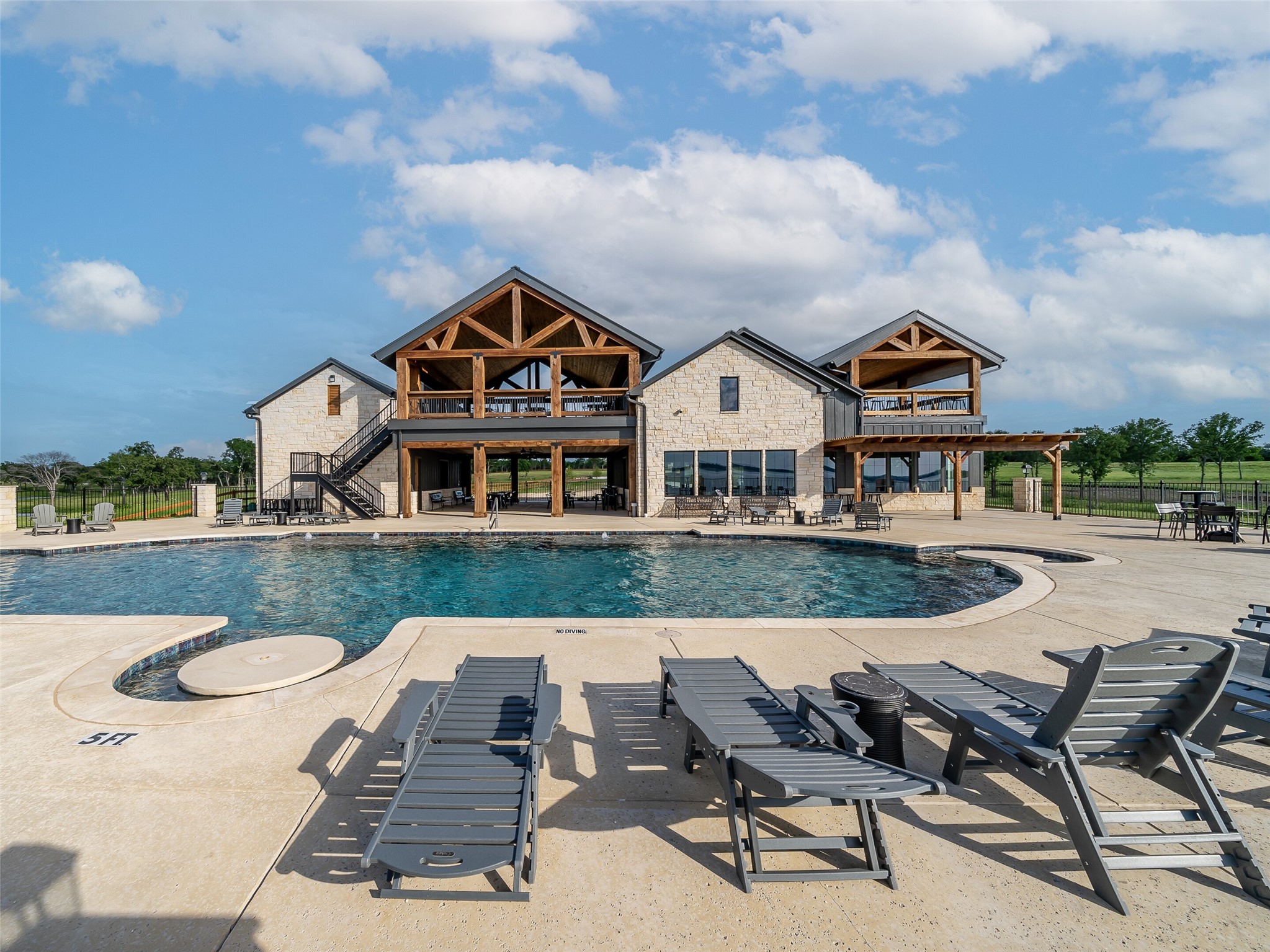 398 Timberland Heights