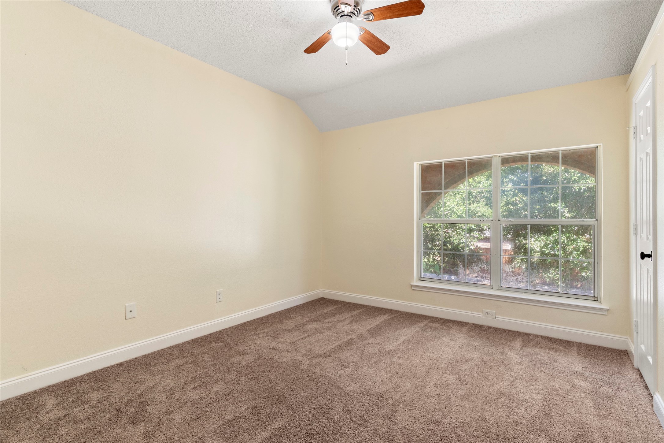 2522 Primrose Lane