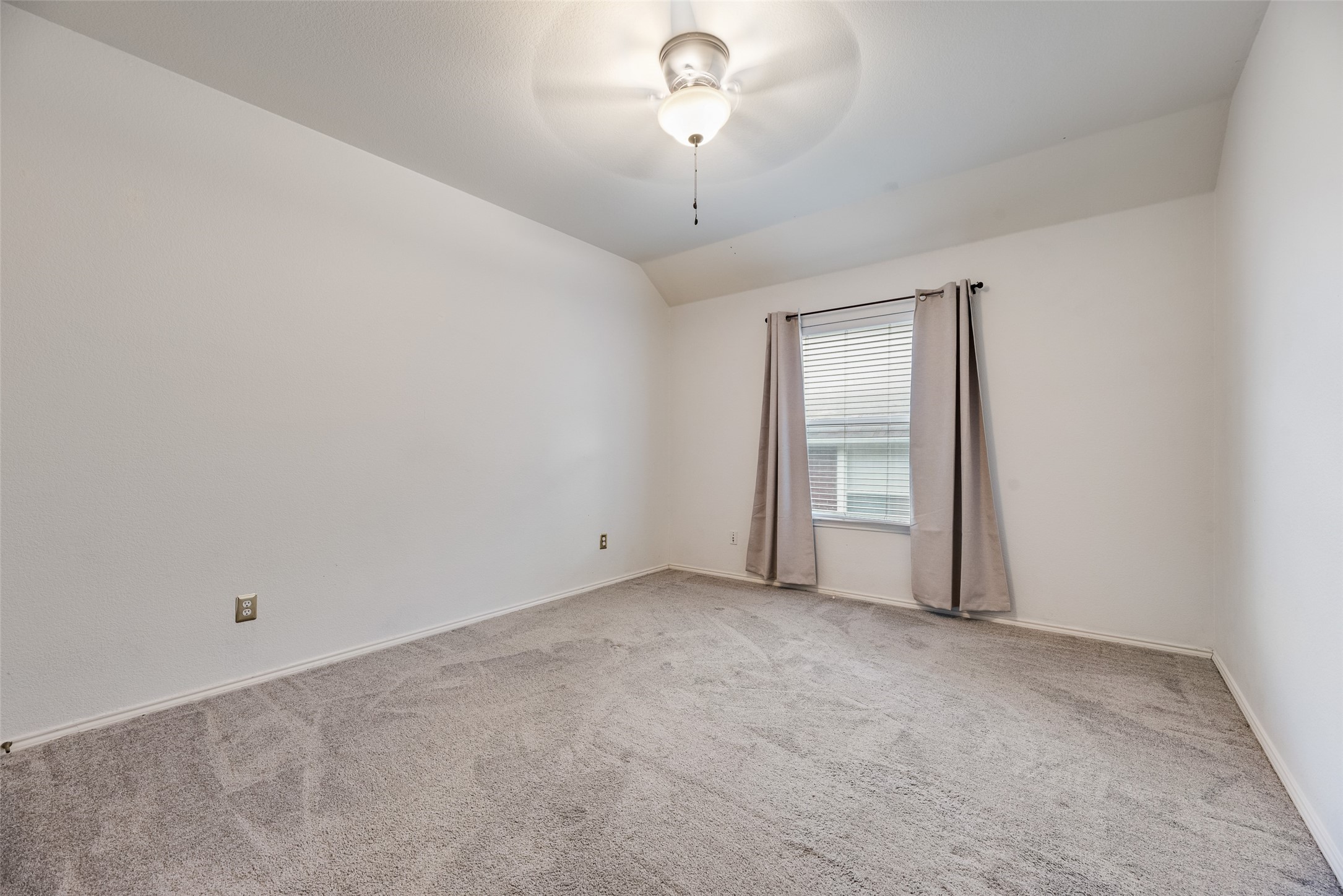 3444 Bluegrass Drive