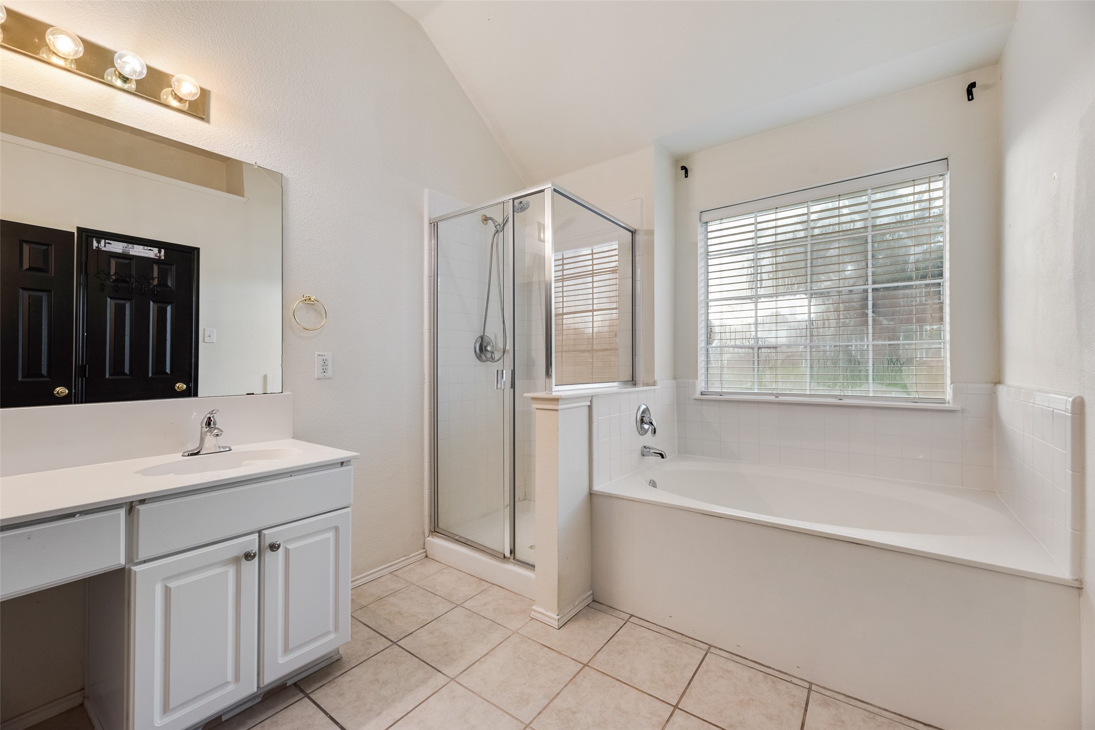 3444 Bluegrass Drive