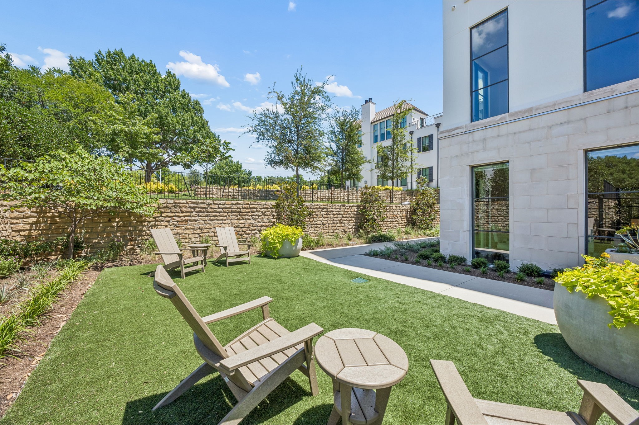 5270 Town & Country Boulevard 22