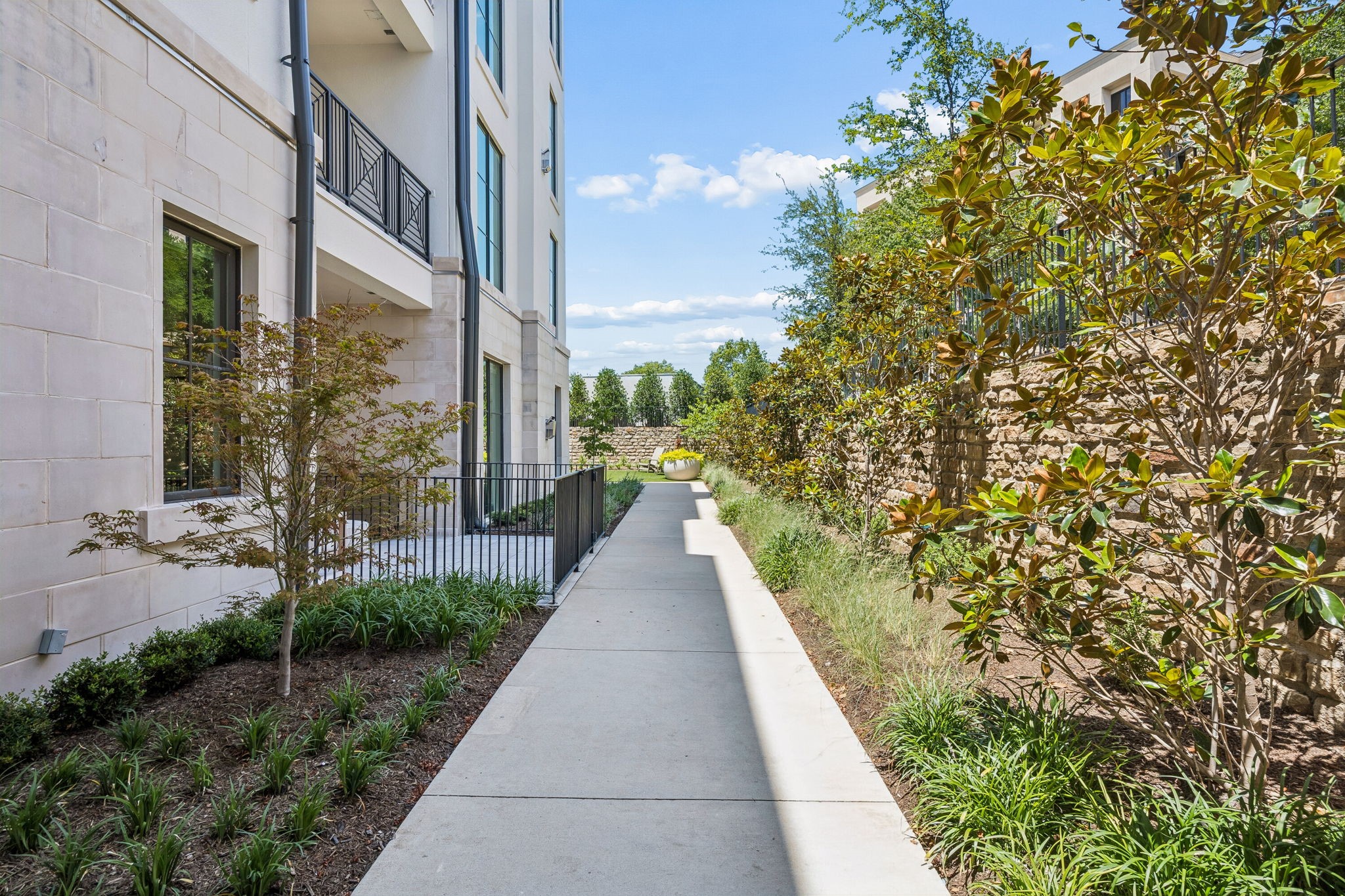 5270 Town & Country Boulevard 22
