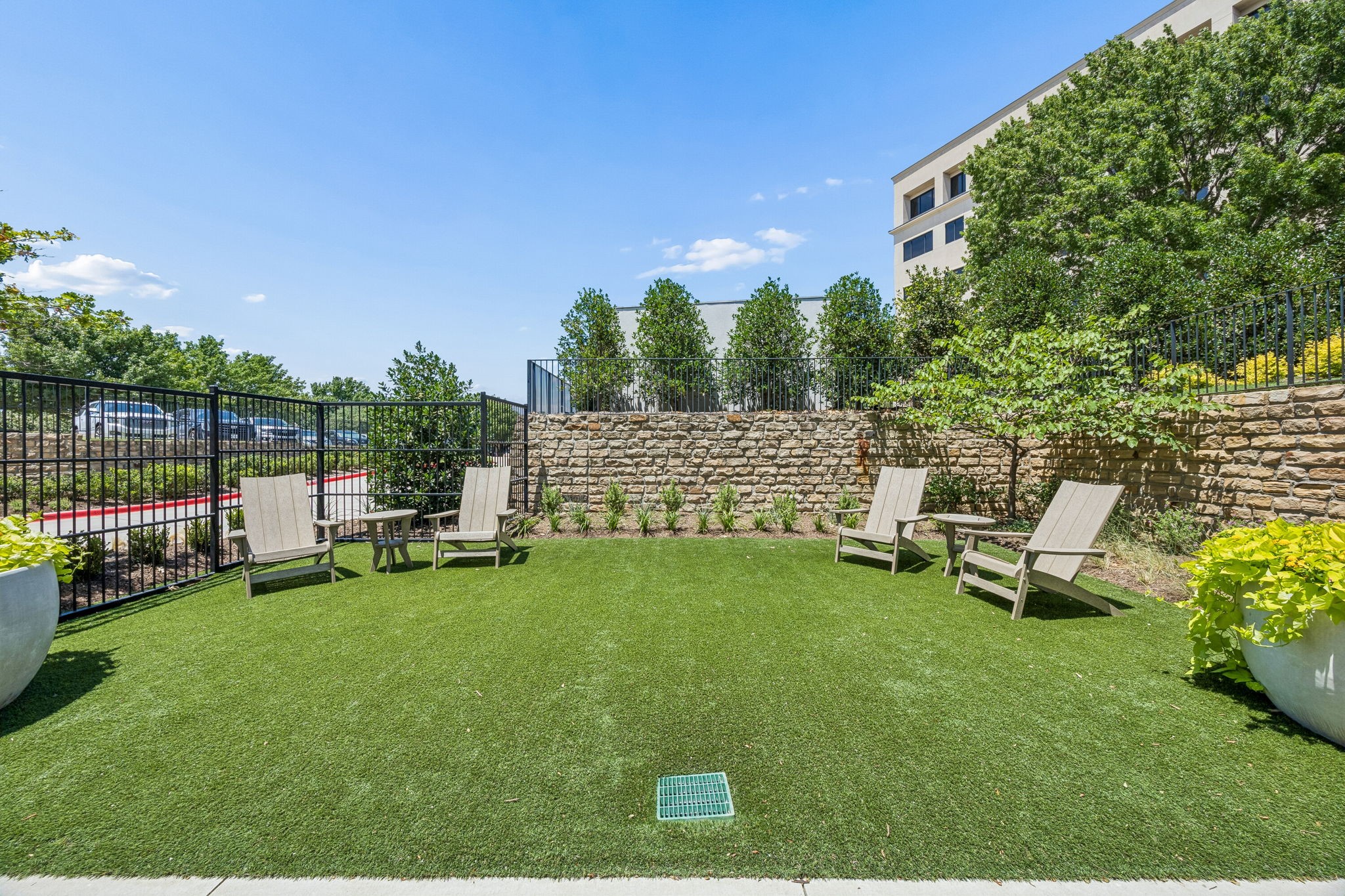 5270 Town & Country Boulevard 22