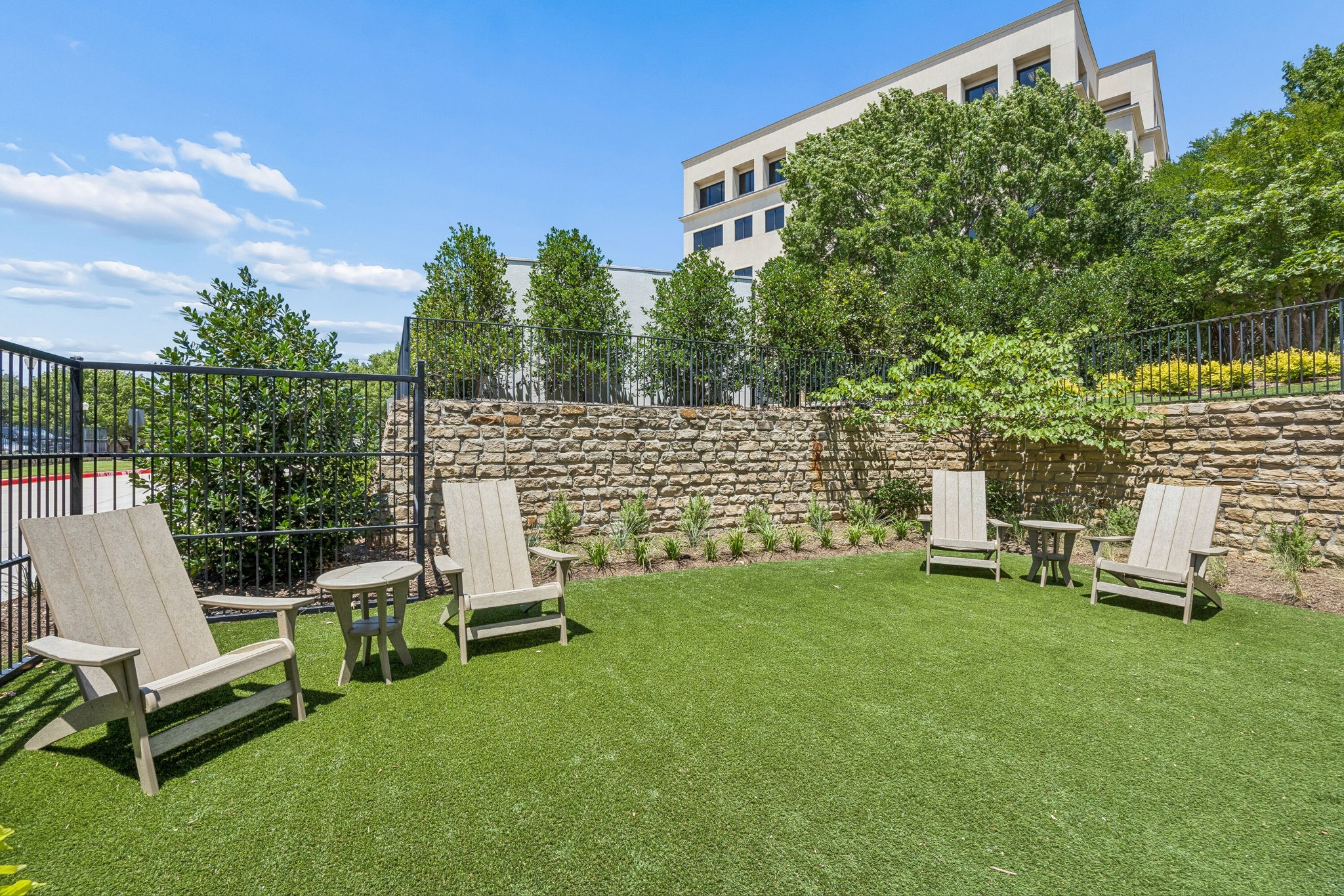 5270 Town & Country Boulevard 22