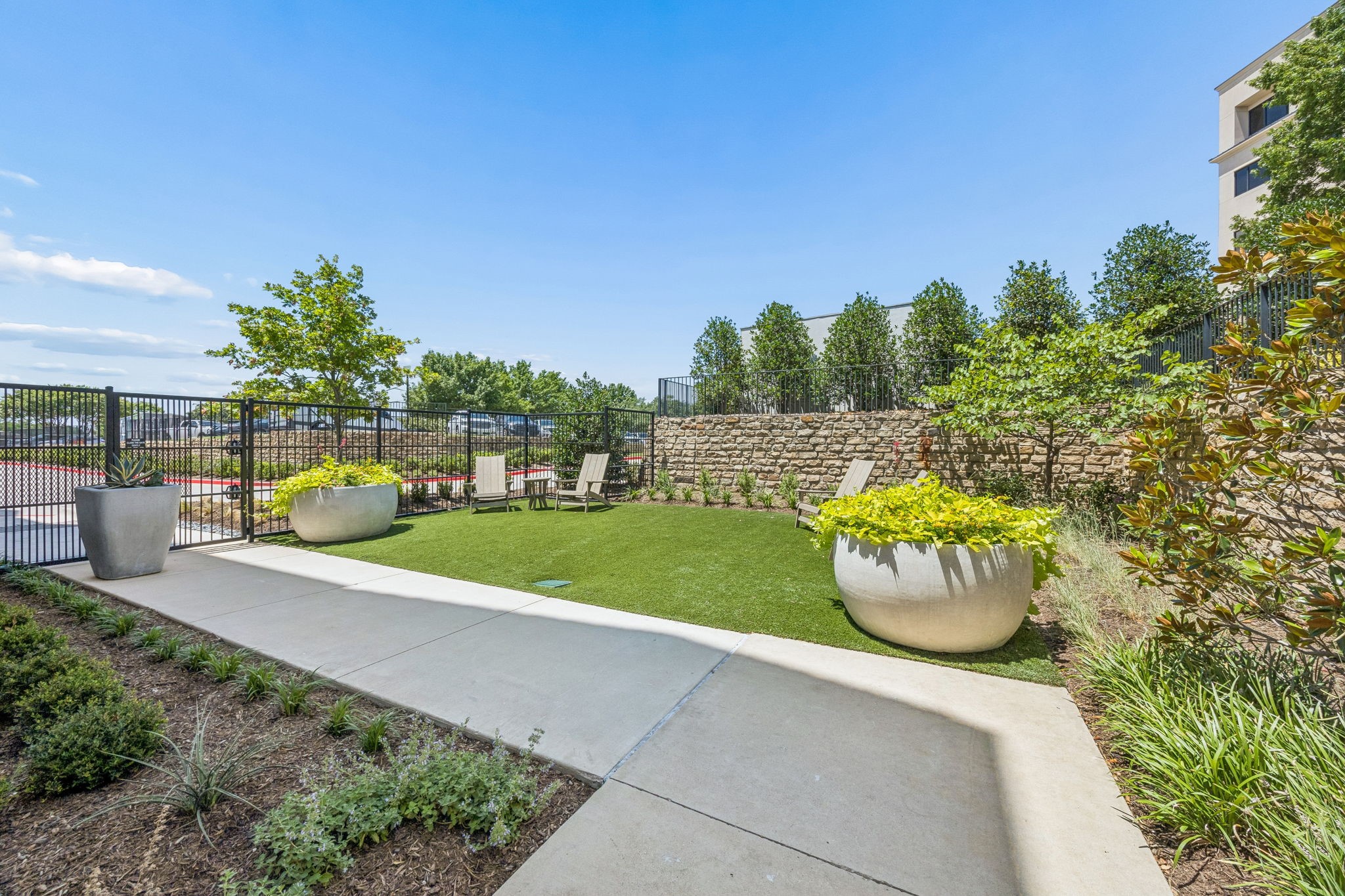 5270 Town & Country Boulevard 22