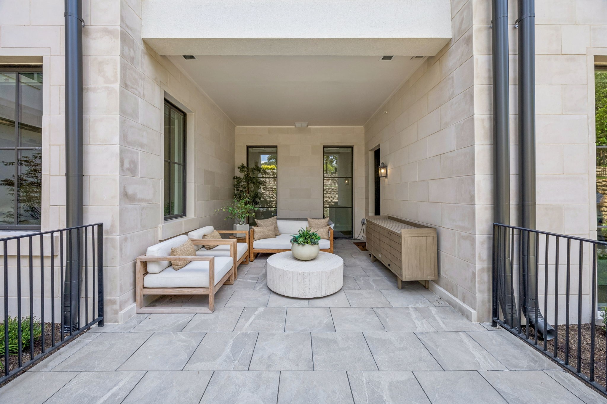 5270 Town & Country Boulevard 22