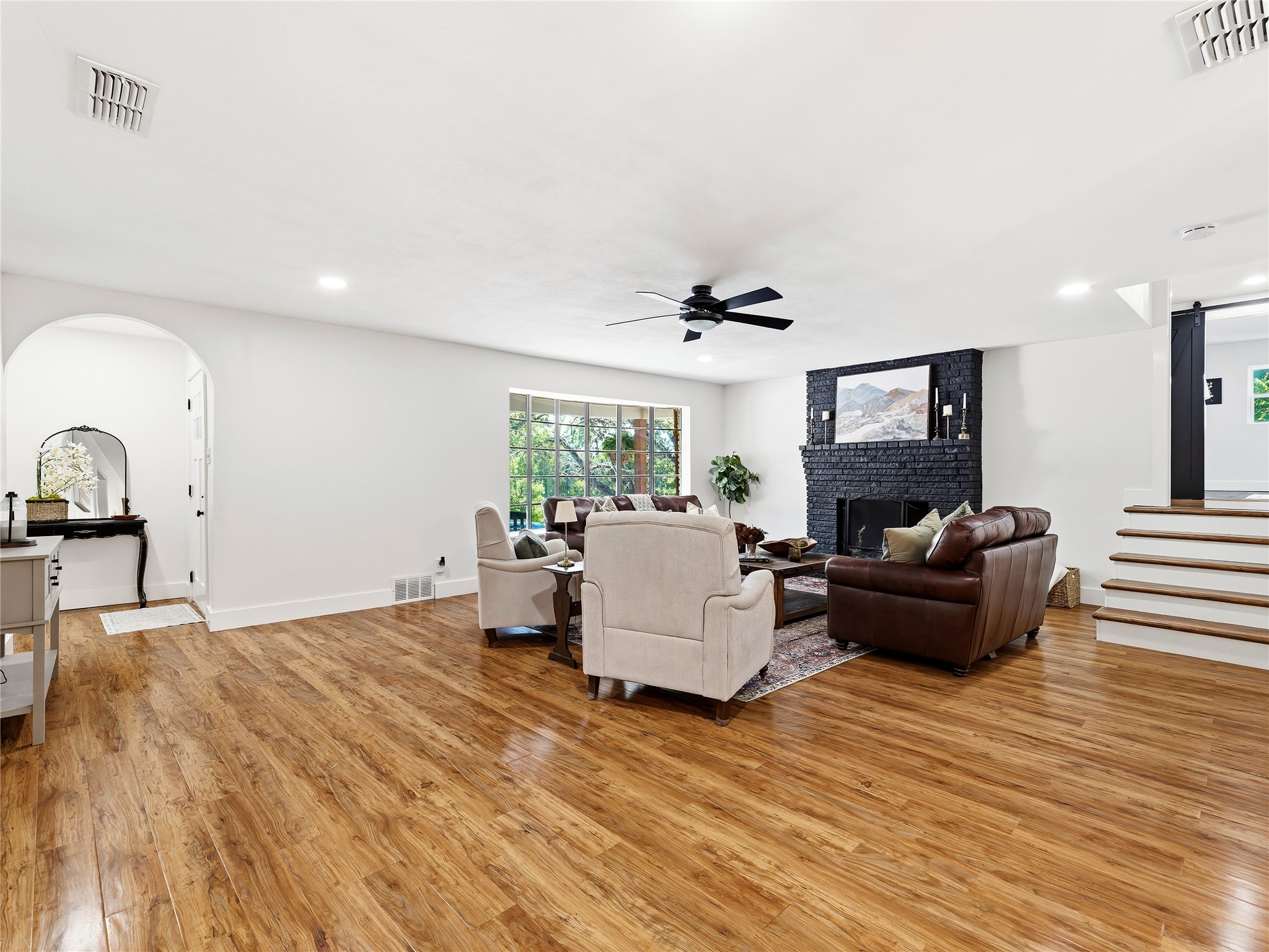 109 Oaktree Drive