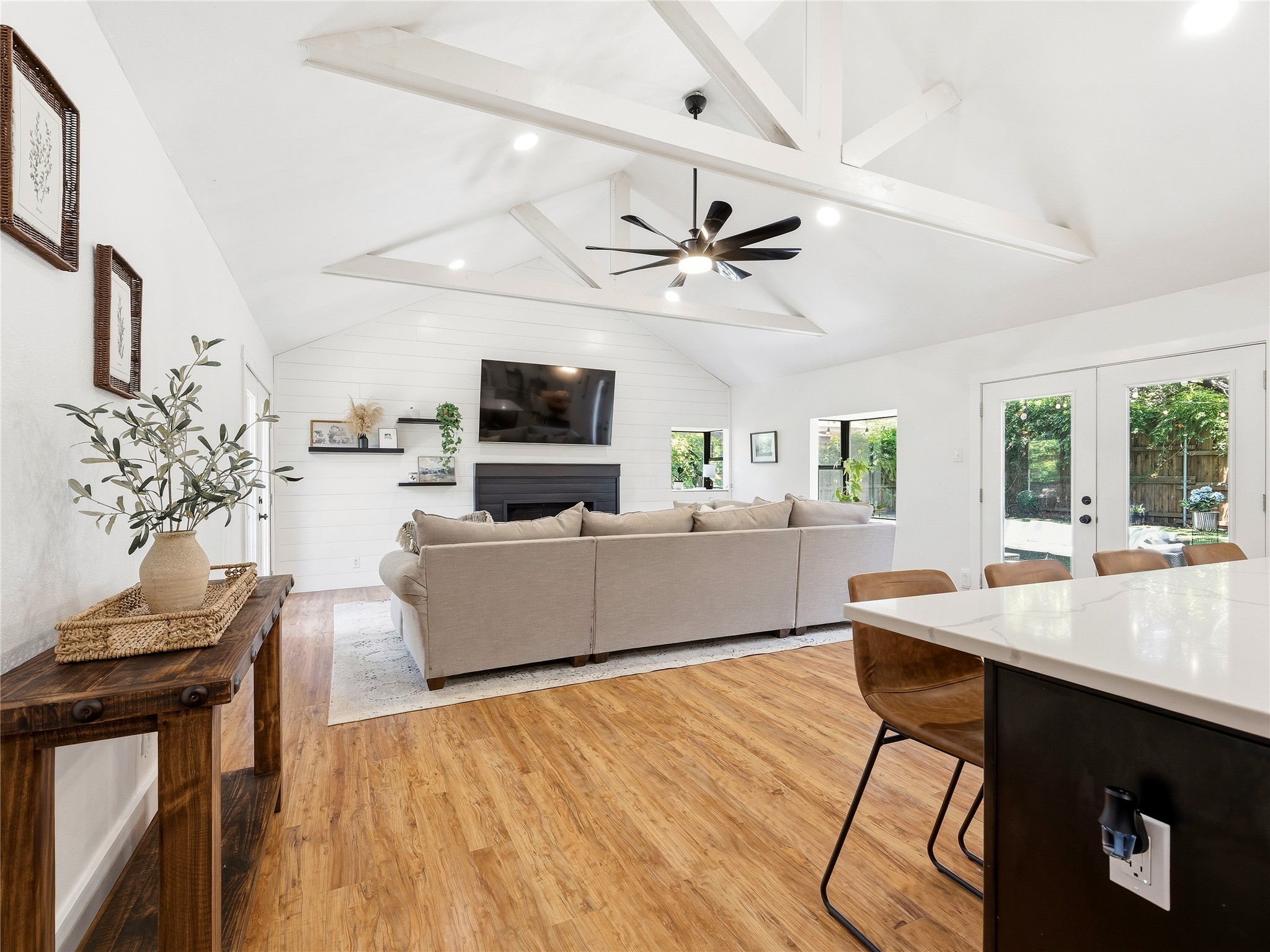 109 Oaktree Drive