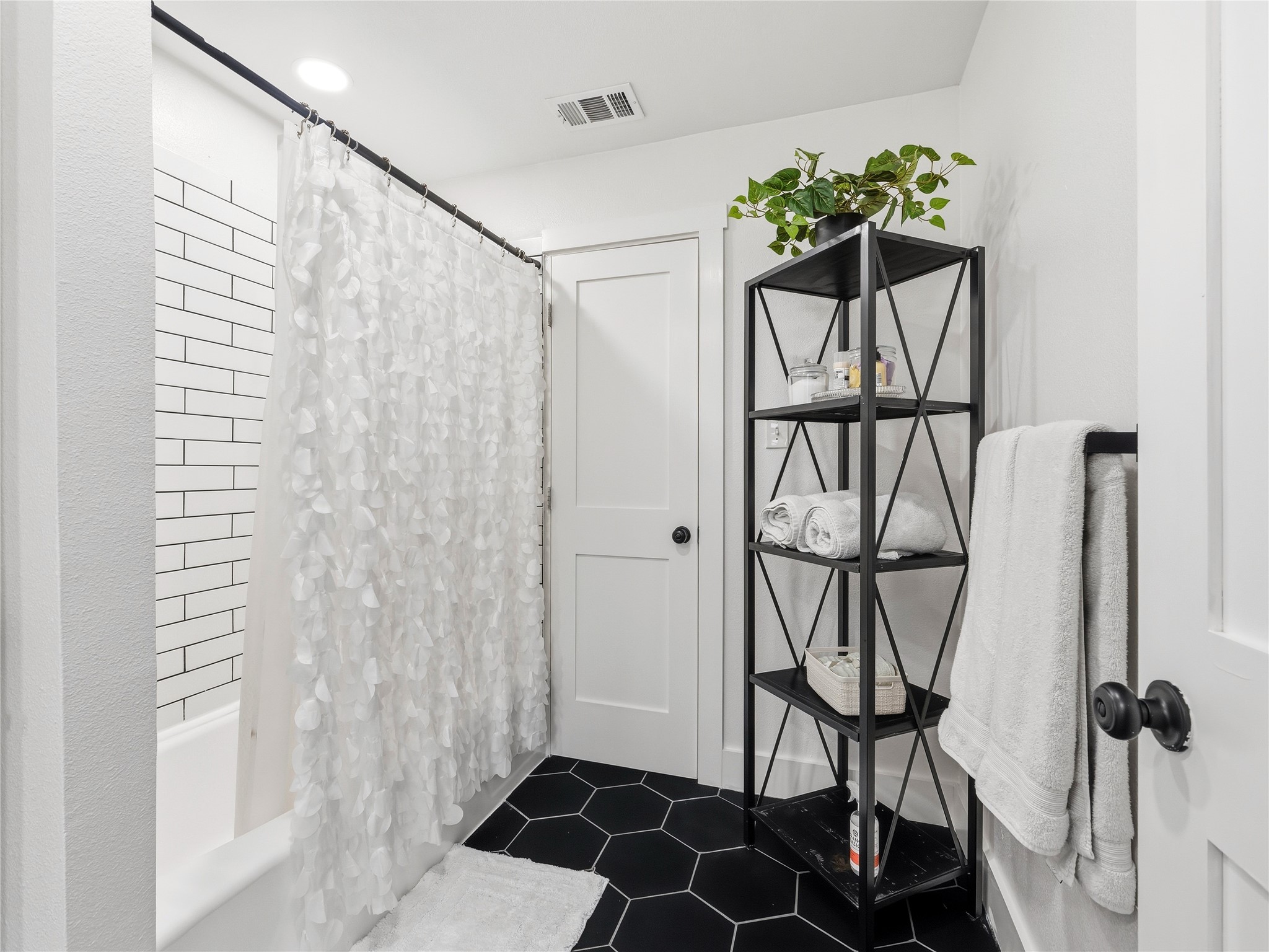 109 Oaktree Drive