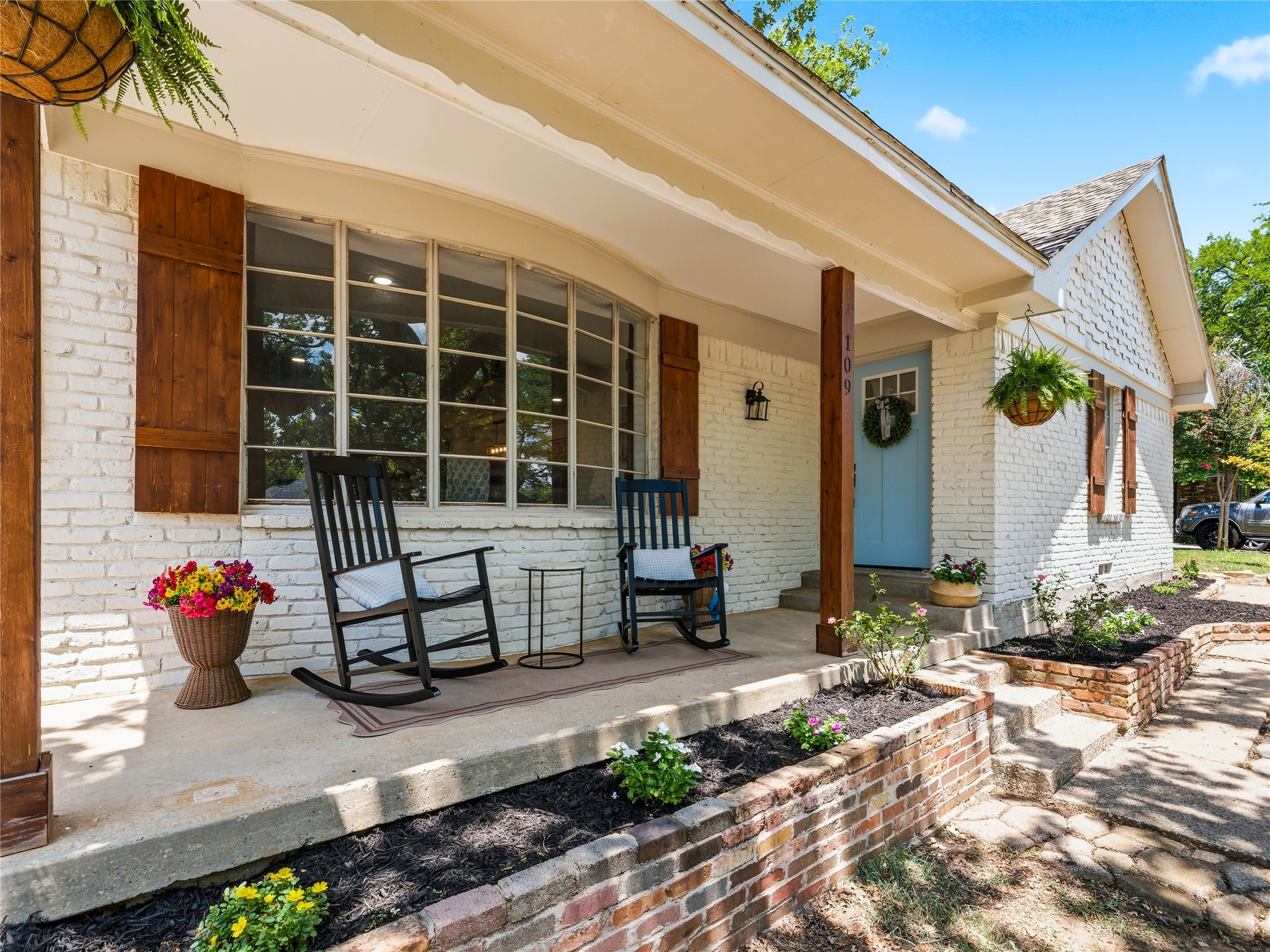 109 Oaktree Drive