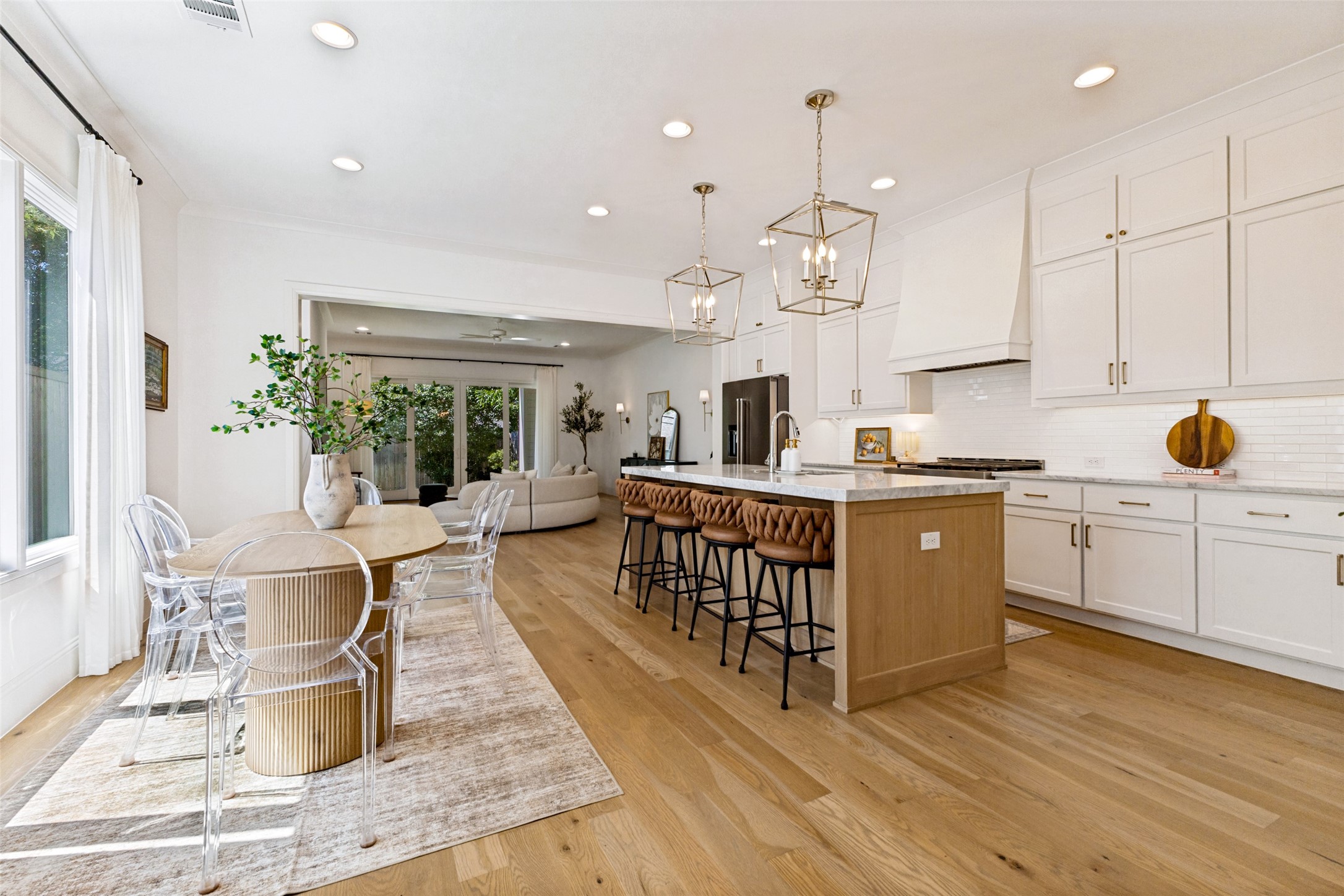 5638 Anita Street
