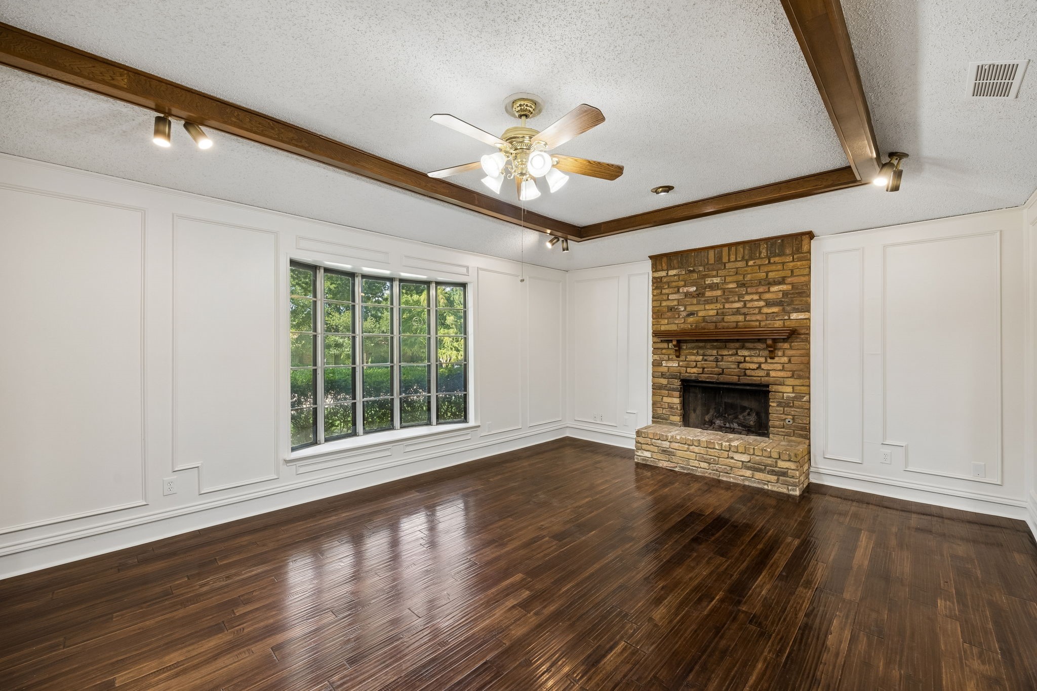 3624 Churchill Lane