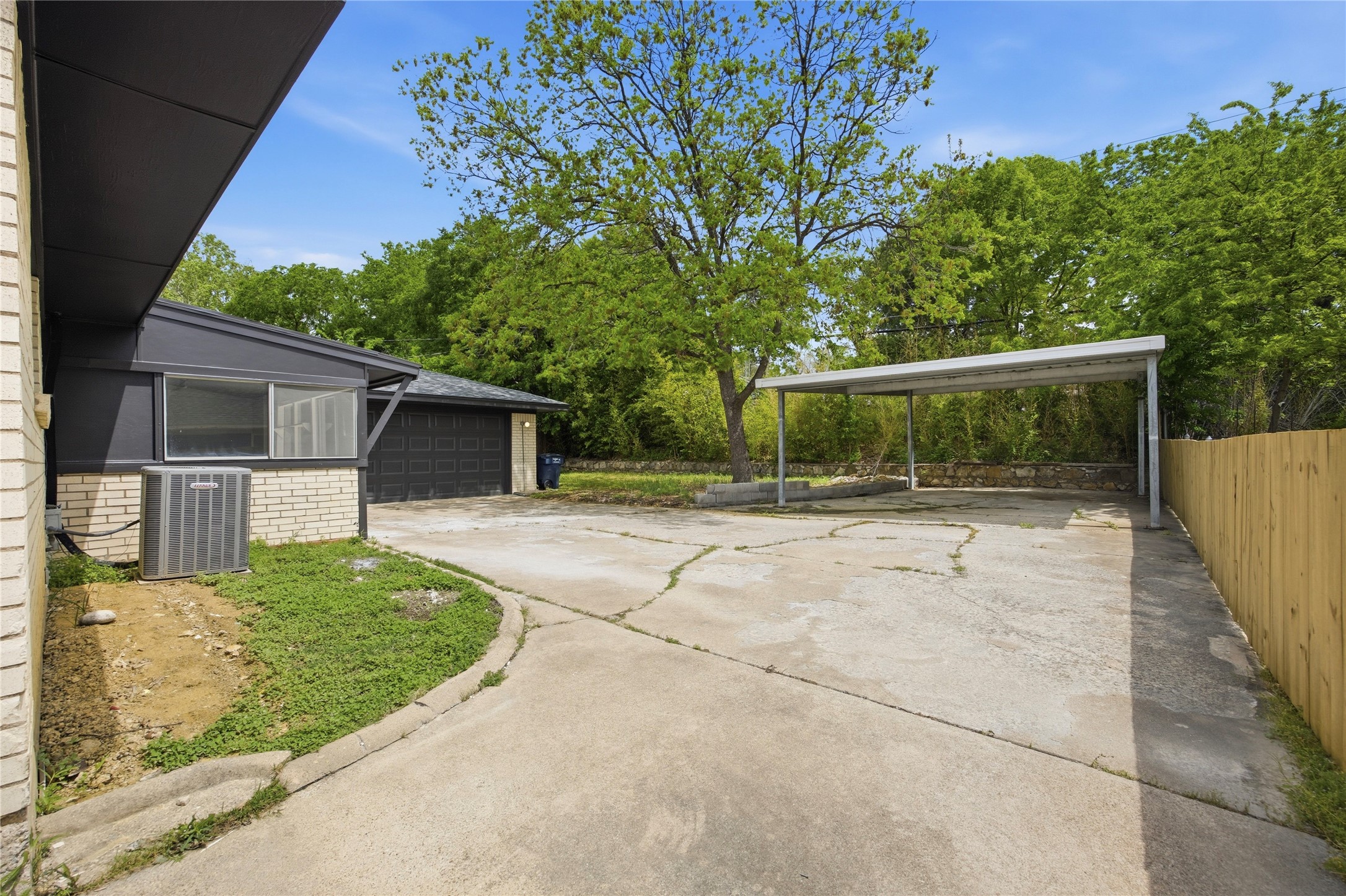 3013 Conejos Drive