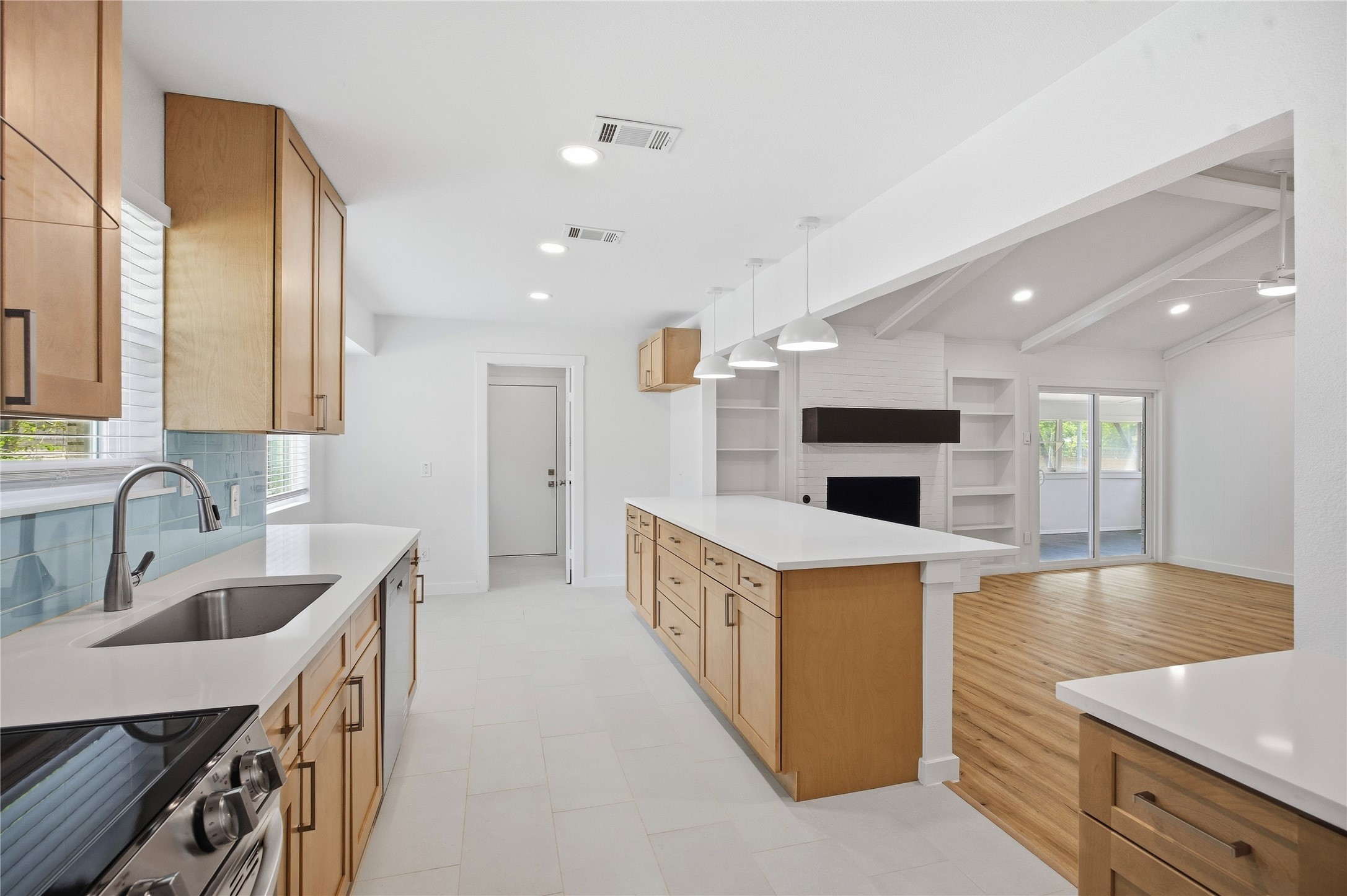 3013 Conejos Drive
