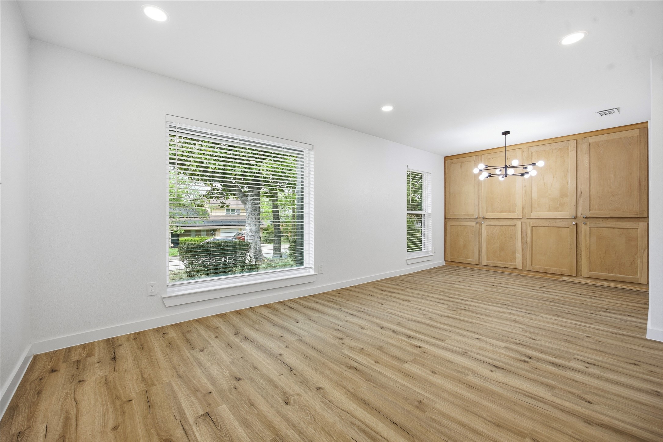 3013 Conejos Drive