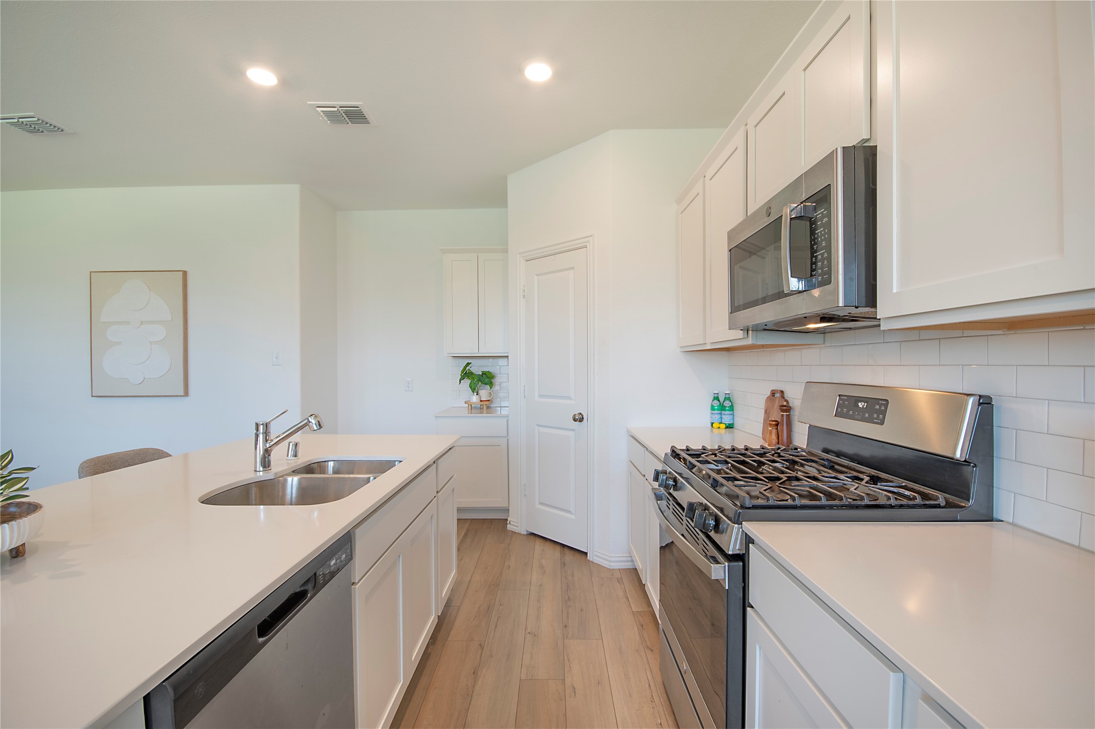 8012 Lindheimer Lane
