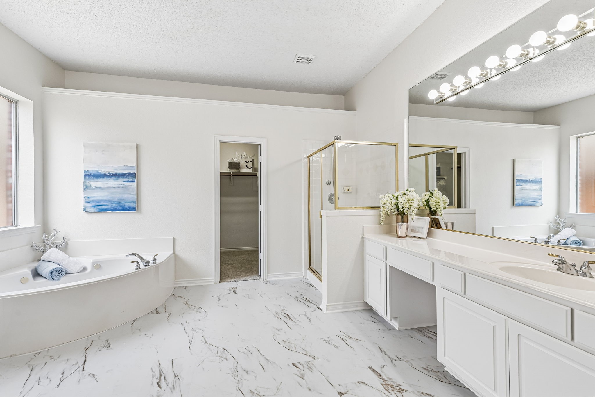 8121 Skyridge Drive