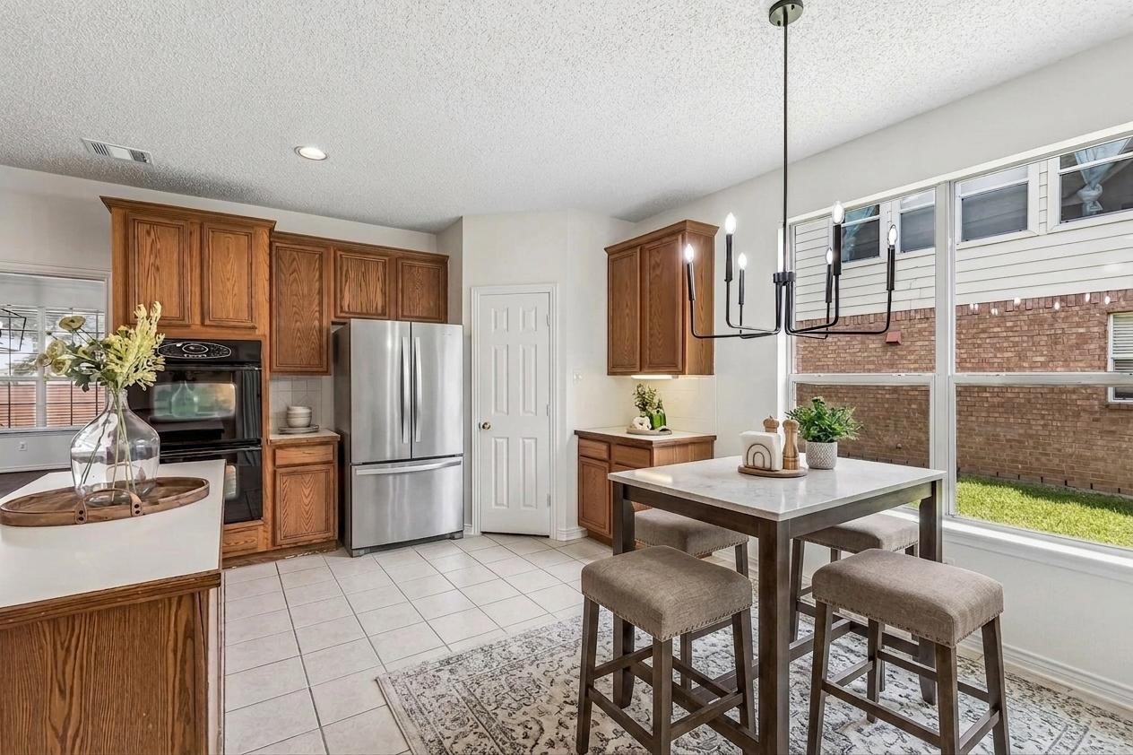 8121 Skyridge Drive