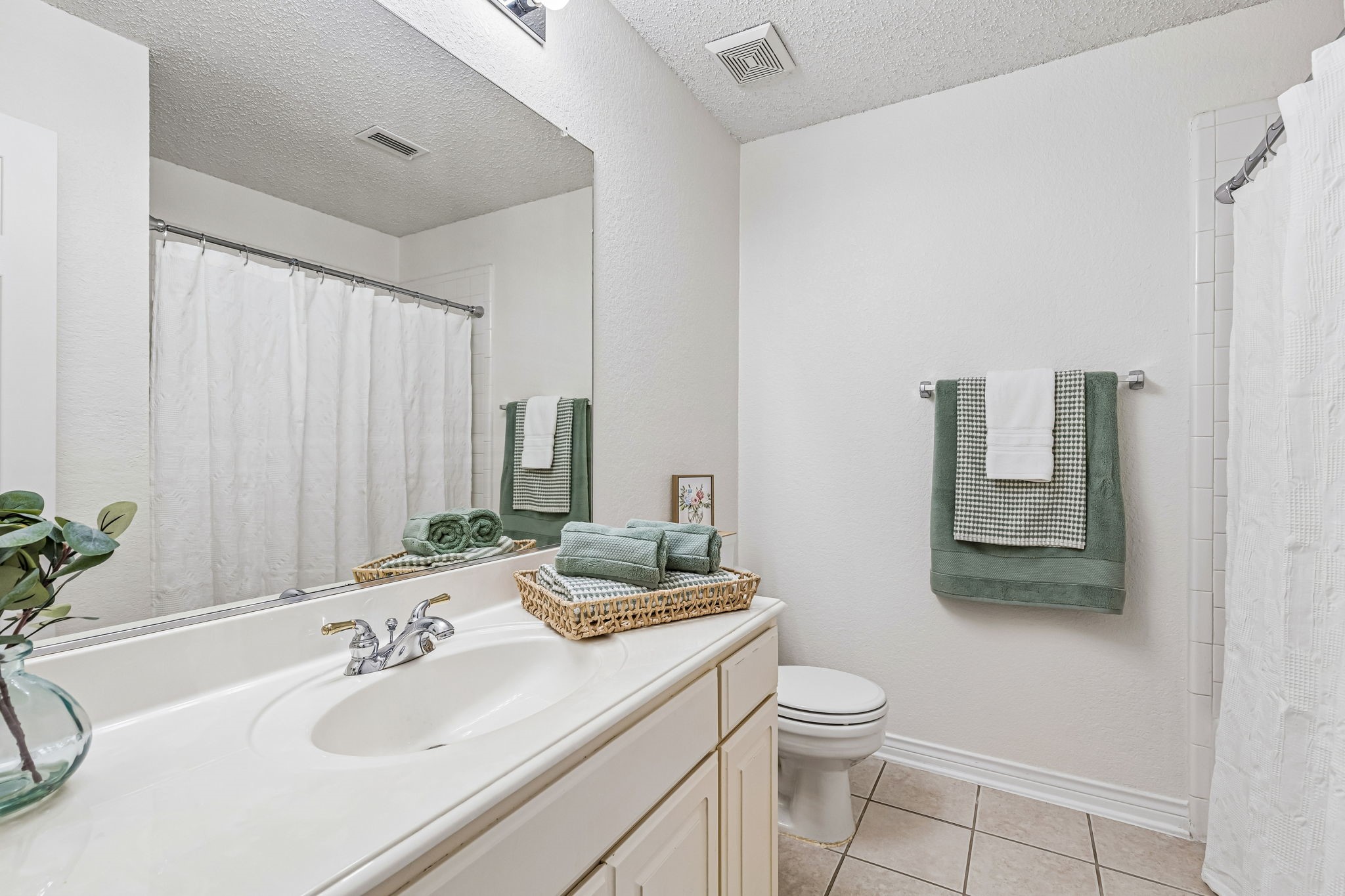 8121 Skyridge Drive