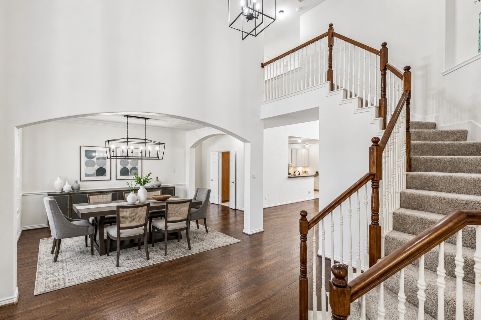 8121 Skyridge Drive