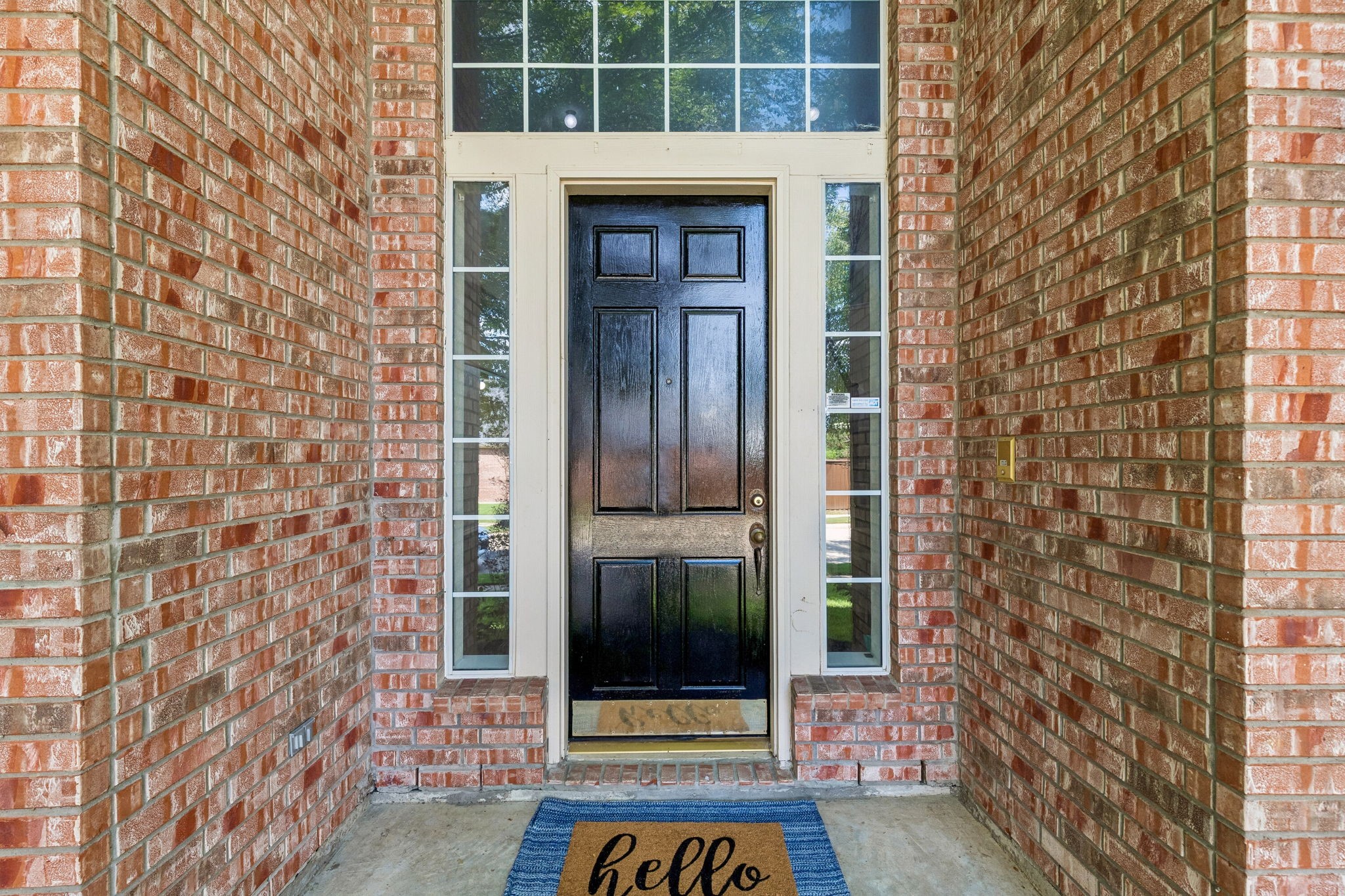 8121 Skyridge Drive