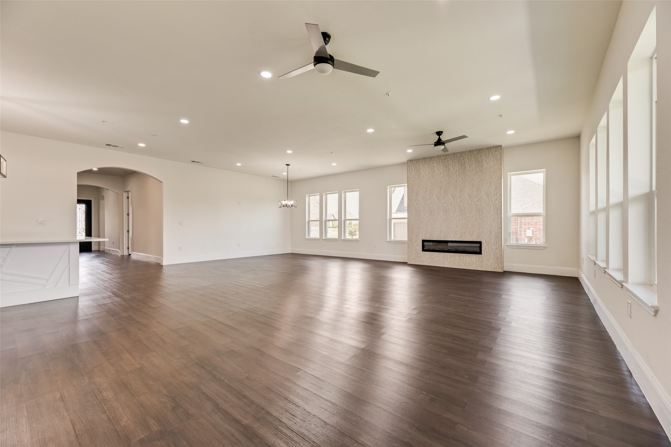 1045 Peppy San Drive