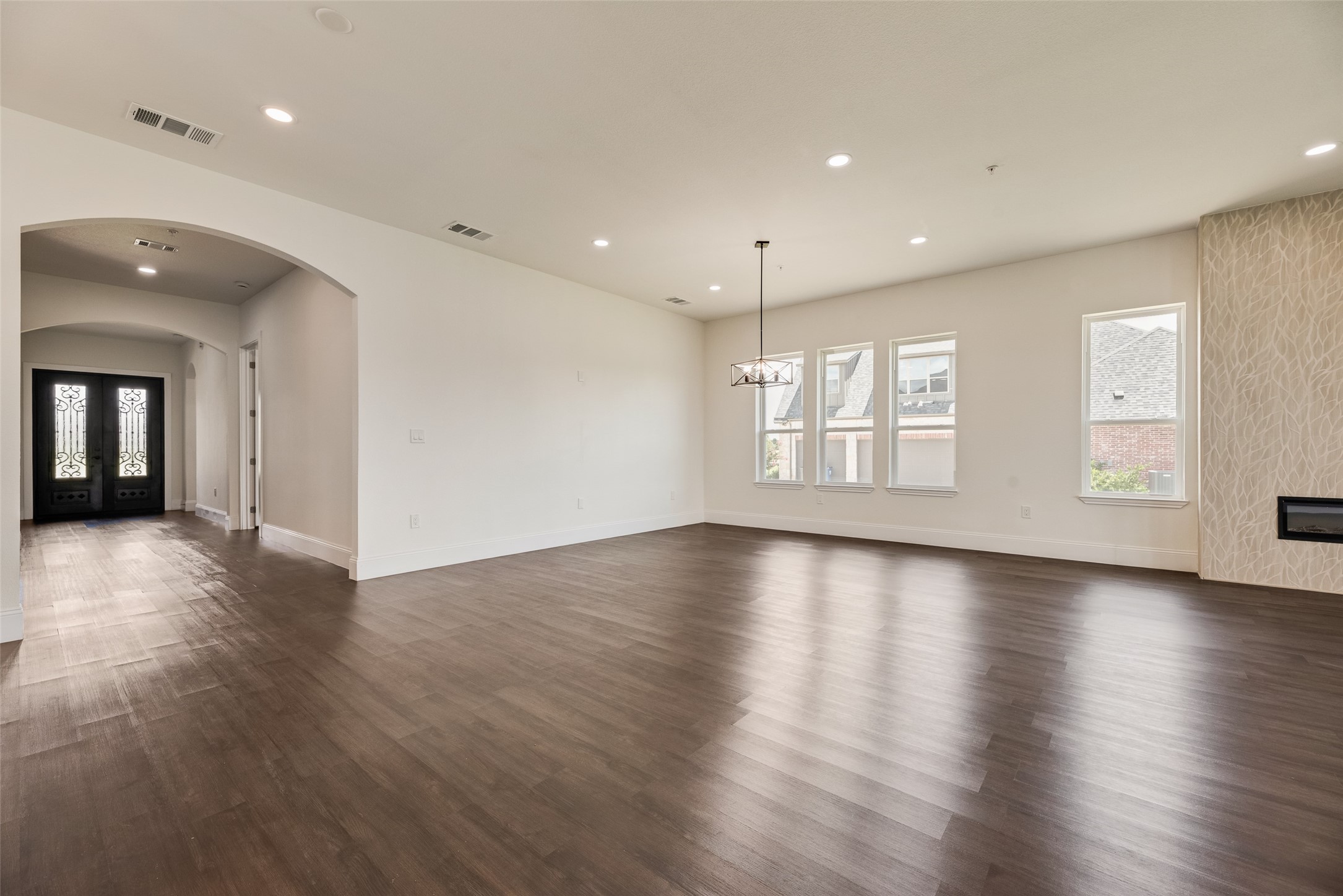 1045 Peppy San Drive