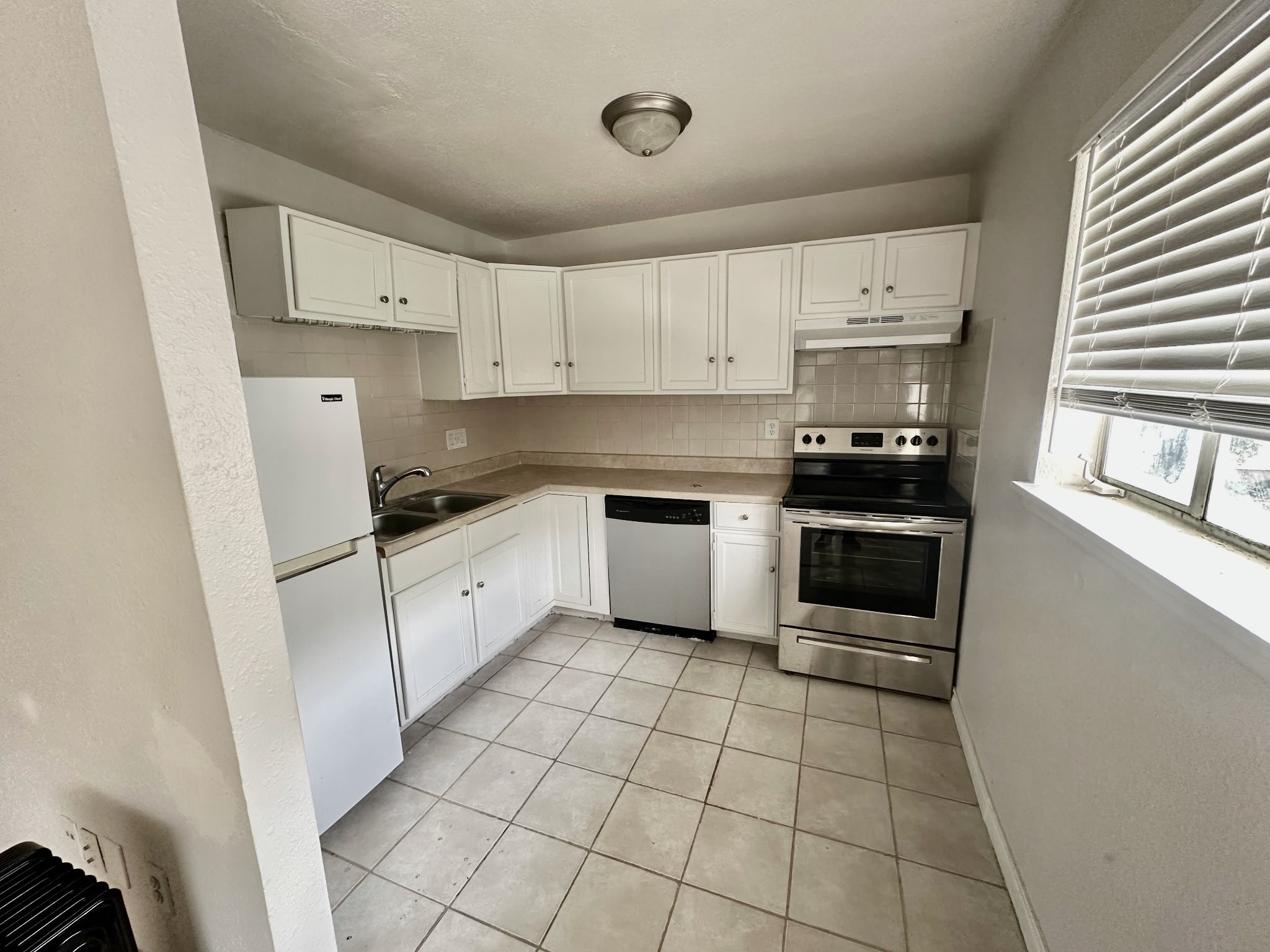 4115 Douglas 204