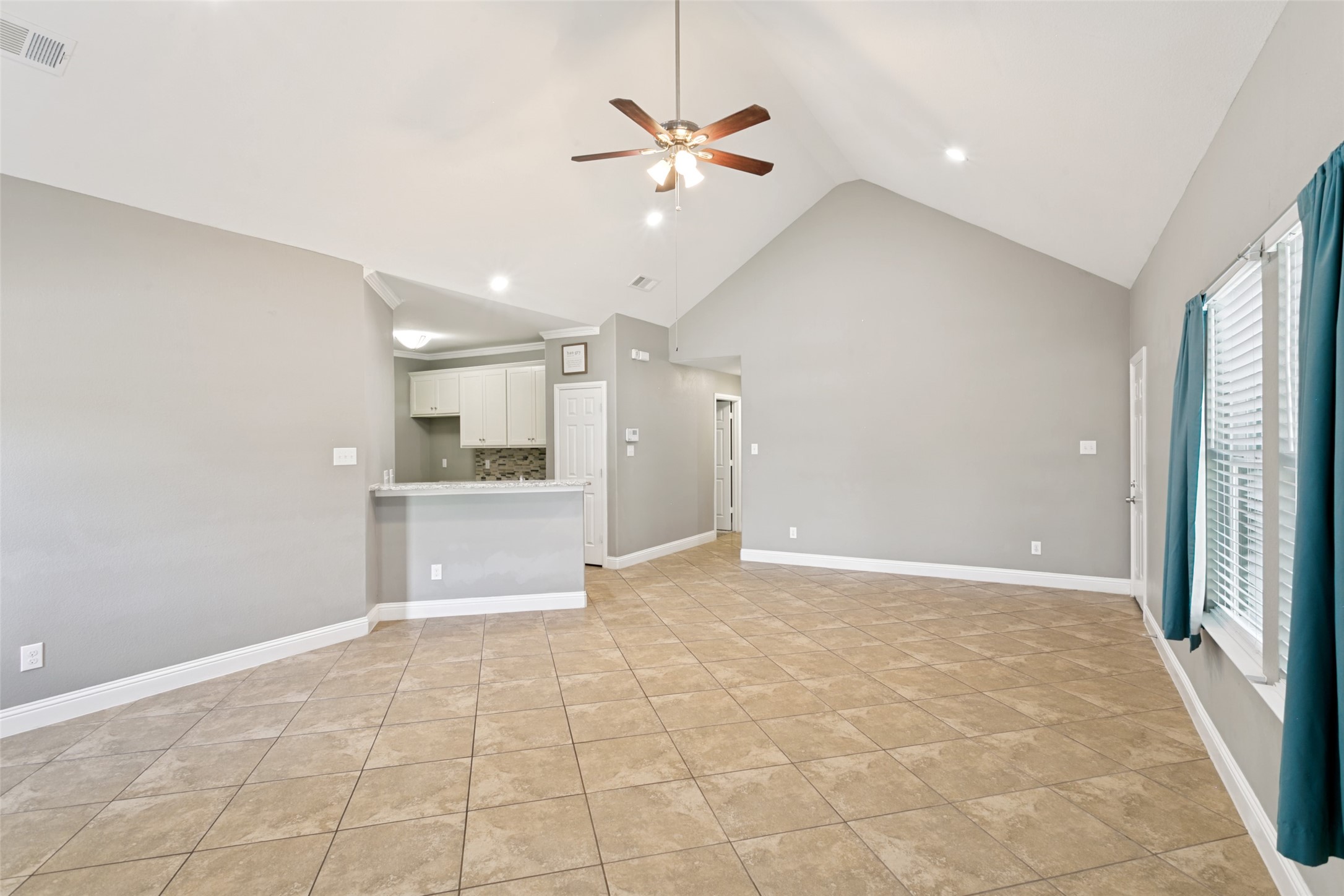 805 N Ridge Drive