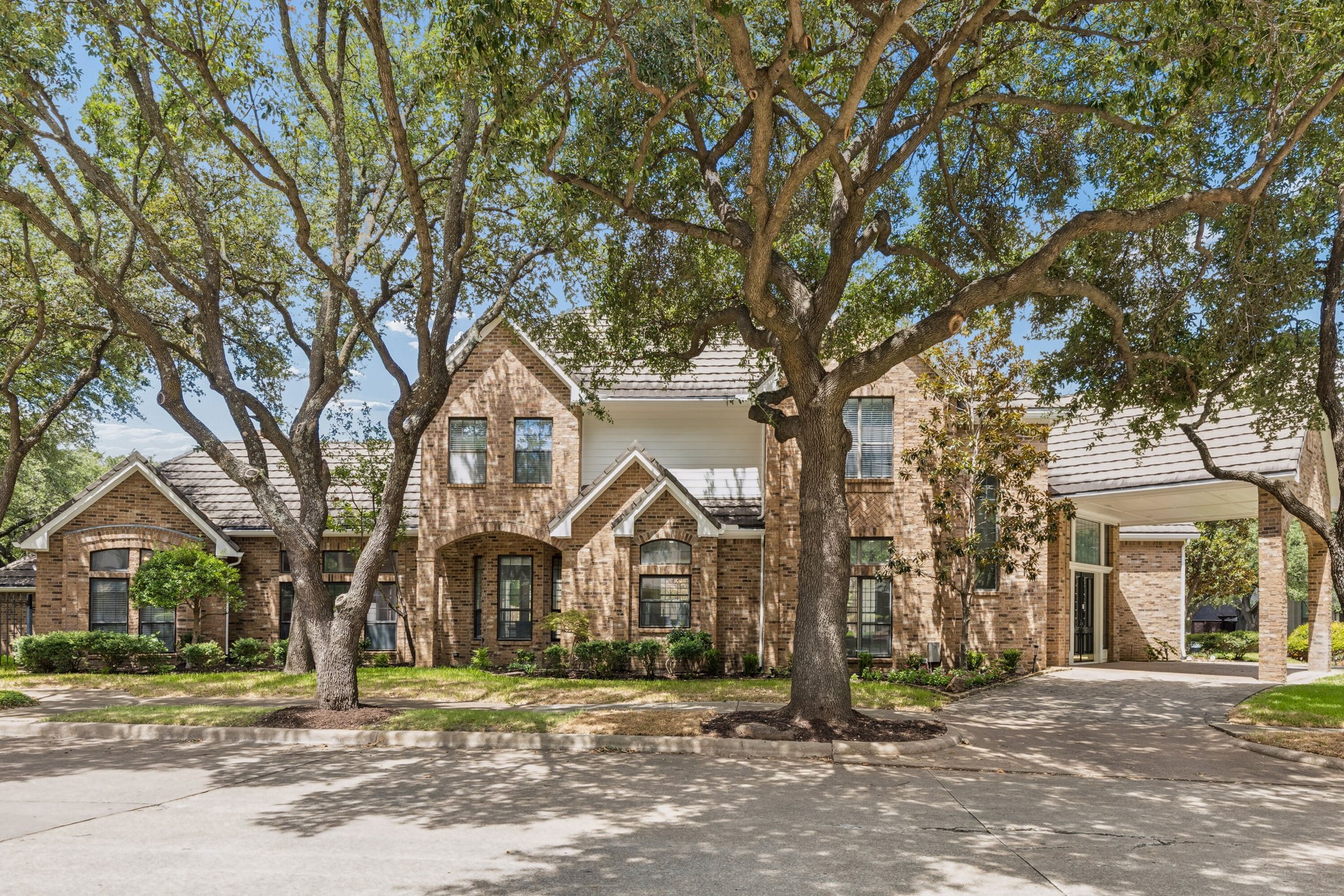 4624 Hallmark Drive