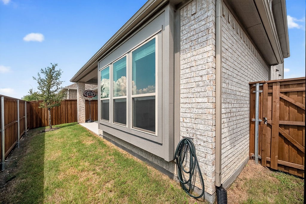 2907 Woodland Court